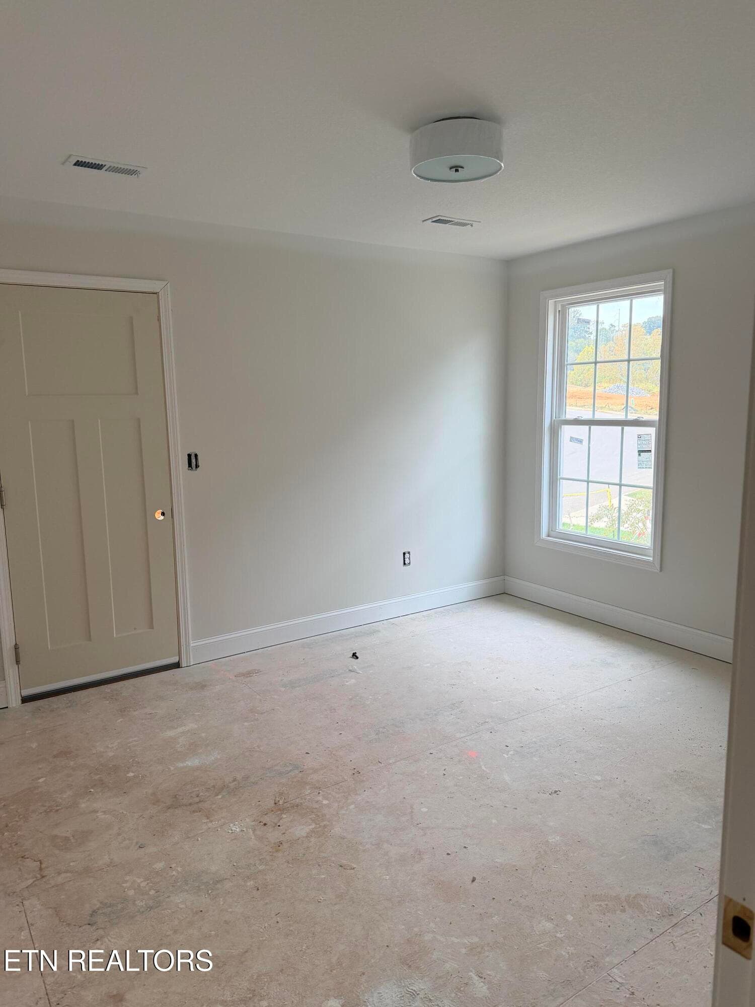 Bed 2 - 2008 Hickory Reserve Rd, Knoxville, TN 37932