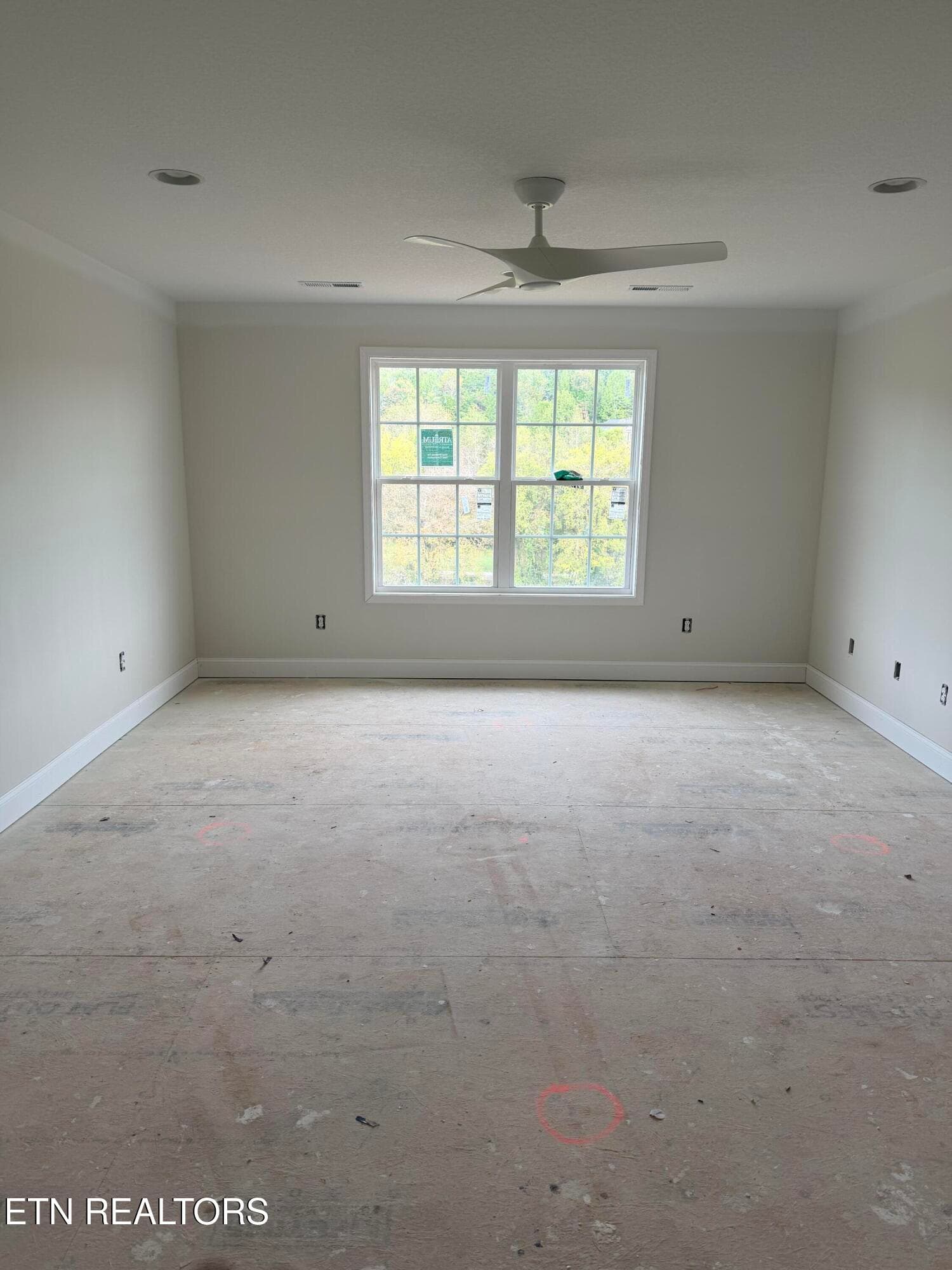 Loft - 2008 Hickory Reserve Rd, Knoxville, TN 37932