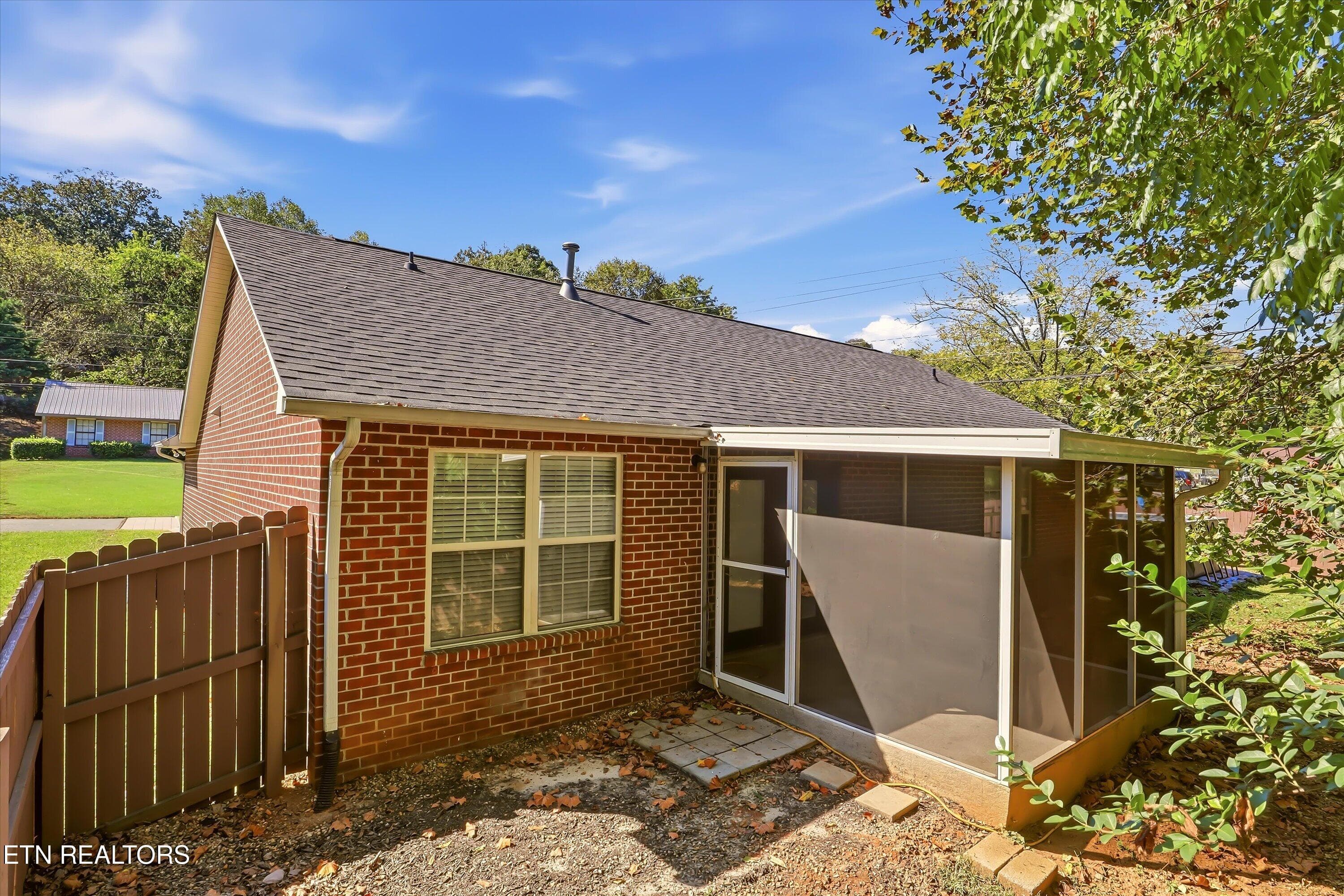 27-FINAL-24 - 8130 Jeanie Lane, Knoxville, TN 37938, Knoxville