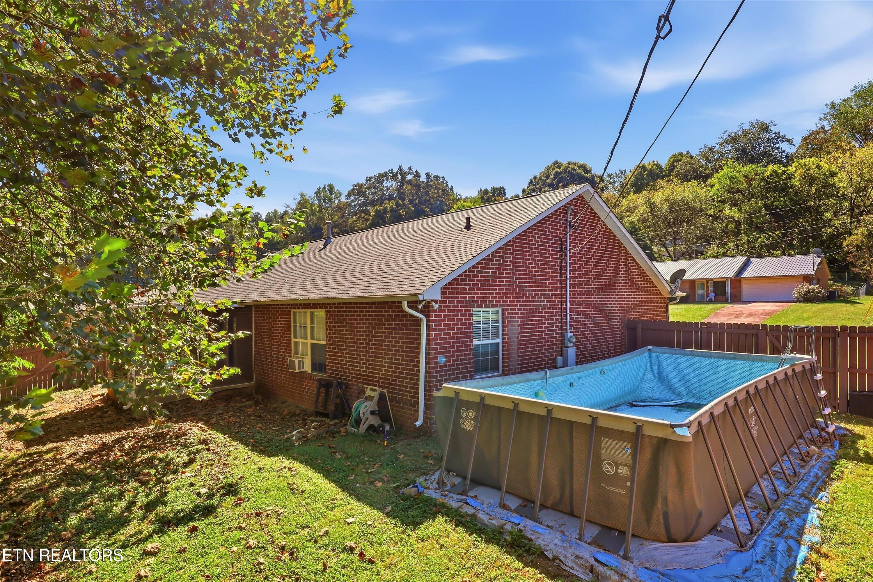 28-FINAL-25 - 8130 Jeanie Lane, Knoxville, TN 37938, Knoxville