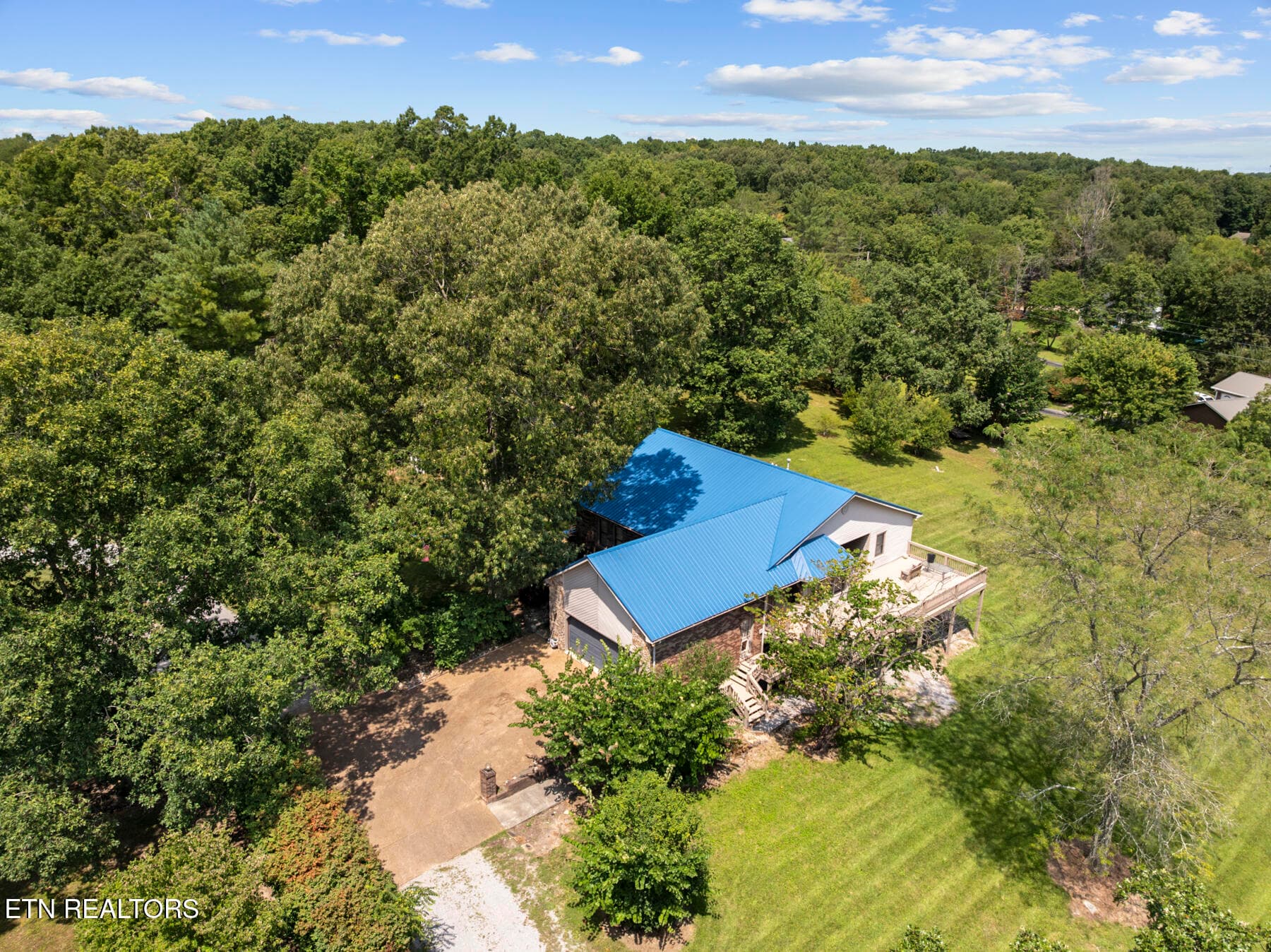 71 Creekway Dr TN (1) - 71 Creekway Drive, Crossville, TN 38555, Crossville