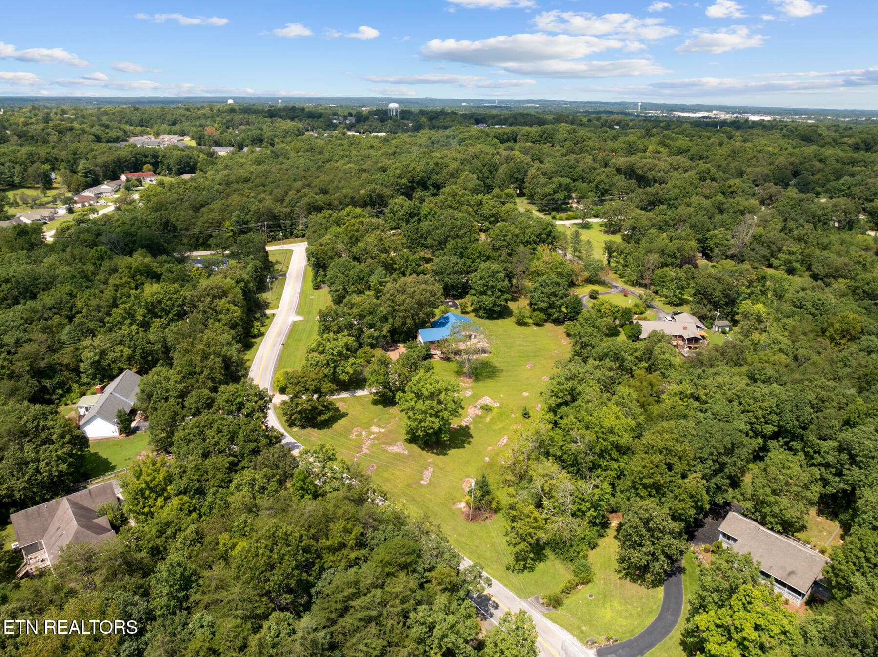 71 Creekway Dr TN (4) - 71 Creekway Drive, Crossville, TN 38555, Crossville
