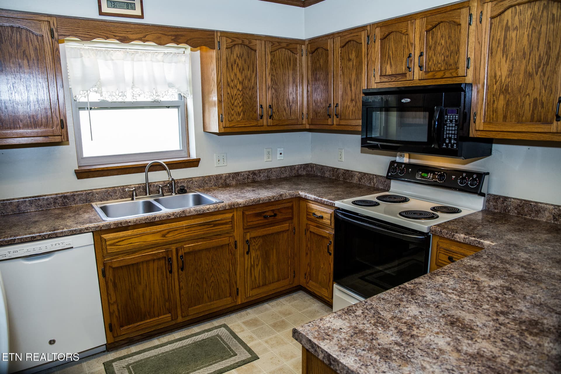 IMG_5062-2 - 120 Lakeside Drive, Crossville, TN 38558