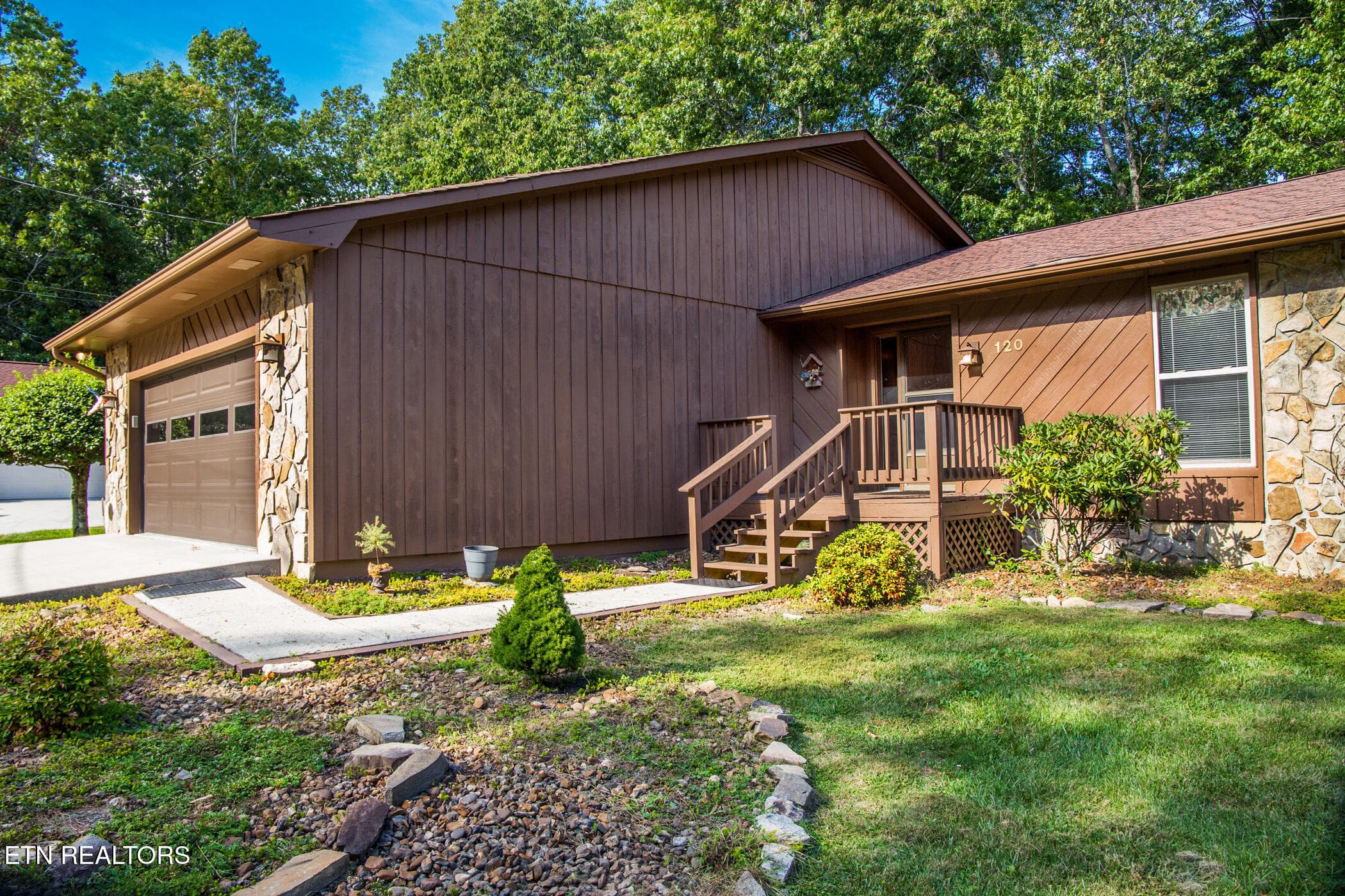 IMG_5112-2 - 120 Lakeside Drive, Crossville, TN 38558, Crossville
