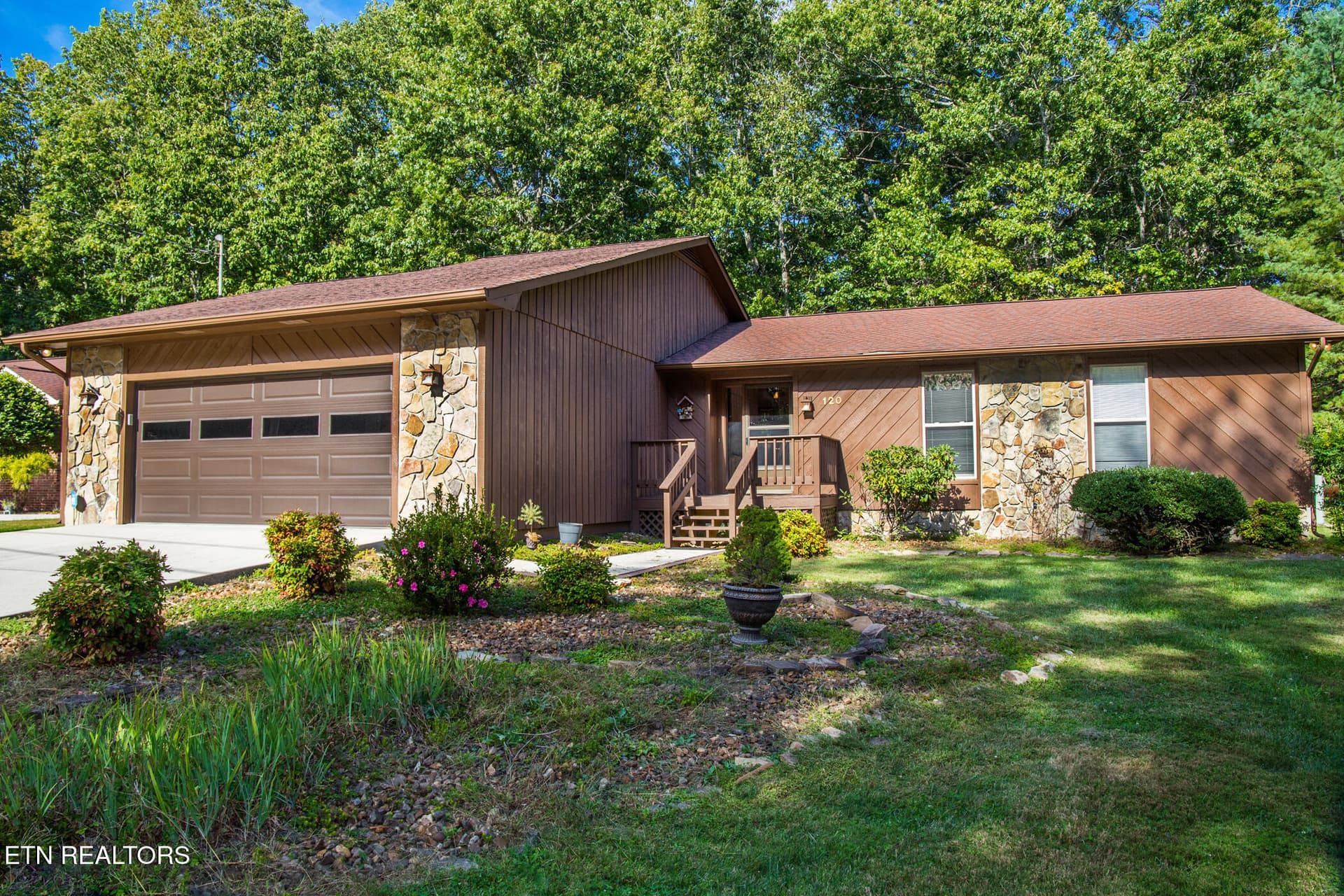 IMG_5113-2 - 120 Lakeside Drive, Crossville, TN 38558