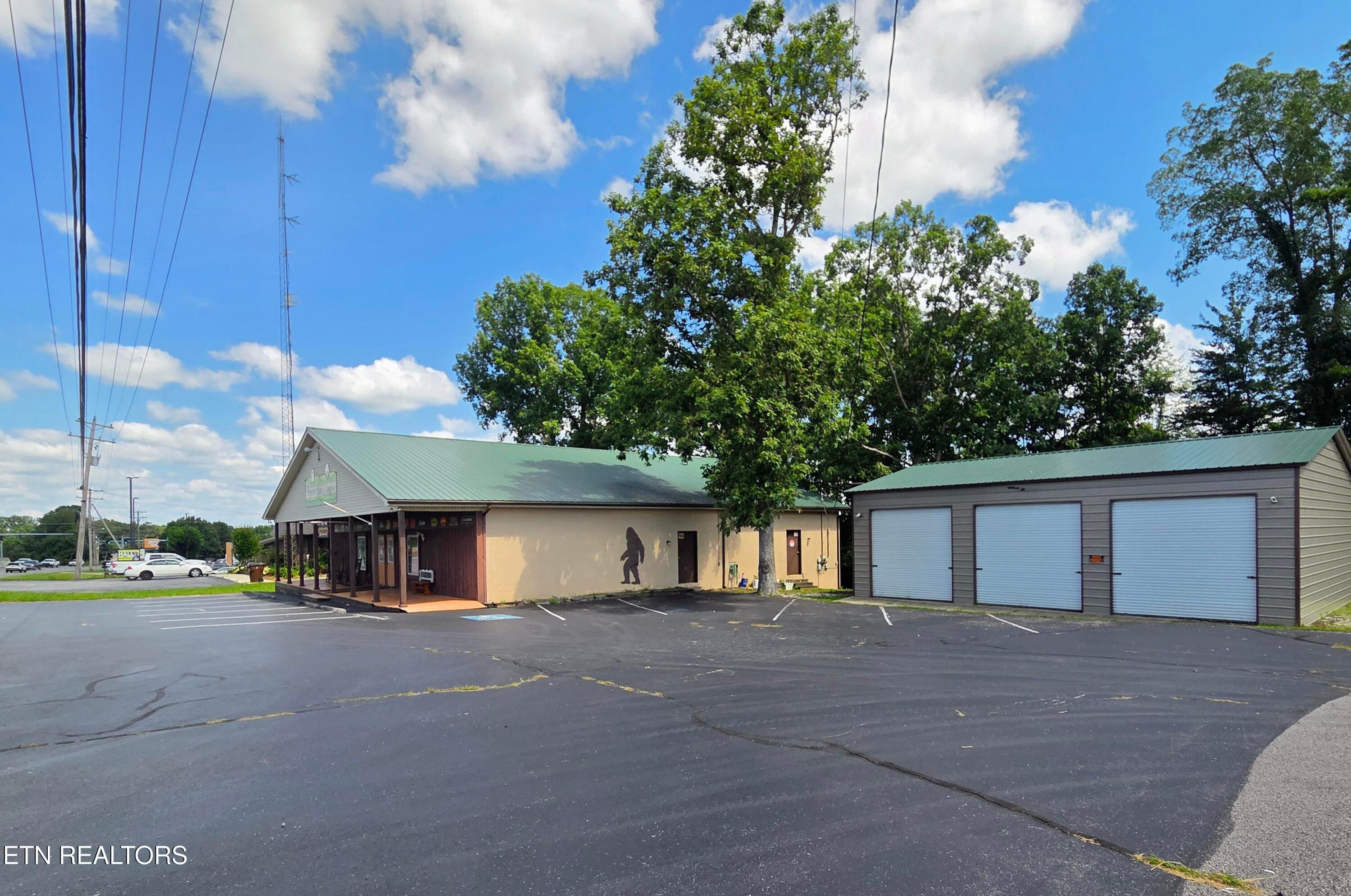 . - 969 Miller Ave, Crossville, TN 38555, Crossville
