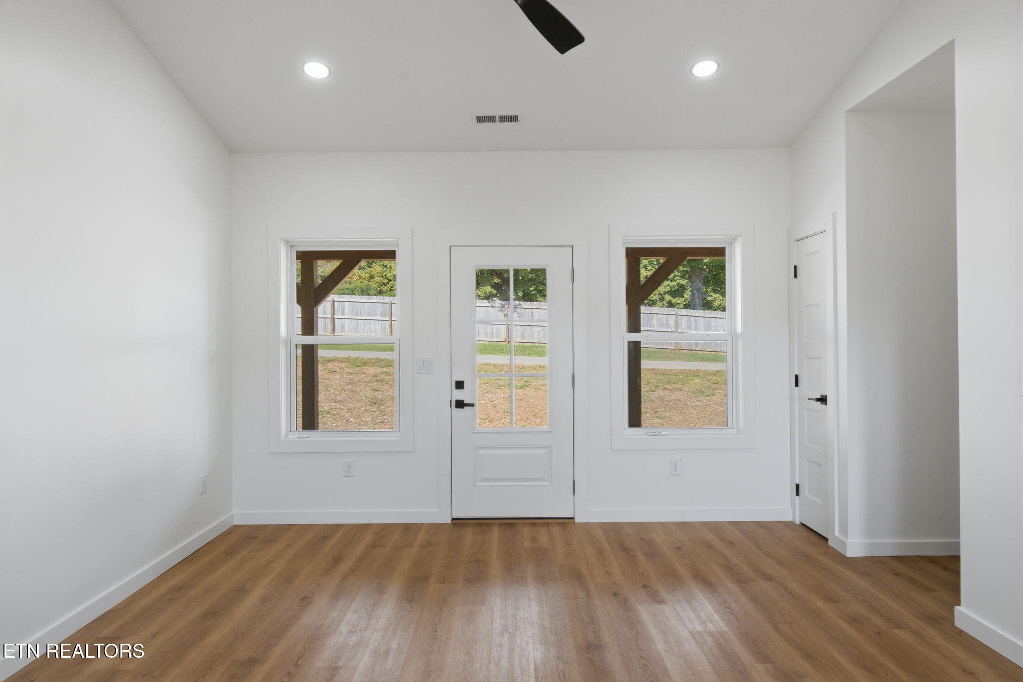 2-web-or-mls-111_Powell_Ave_Sweetwater_T - 111 Powell Ave, Sweetwater, TN 37874, Sweetwater