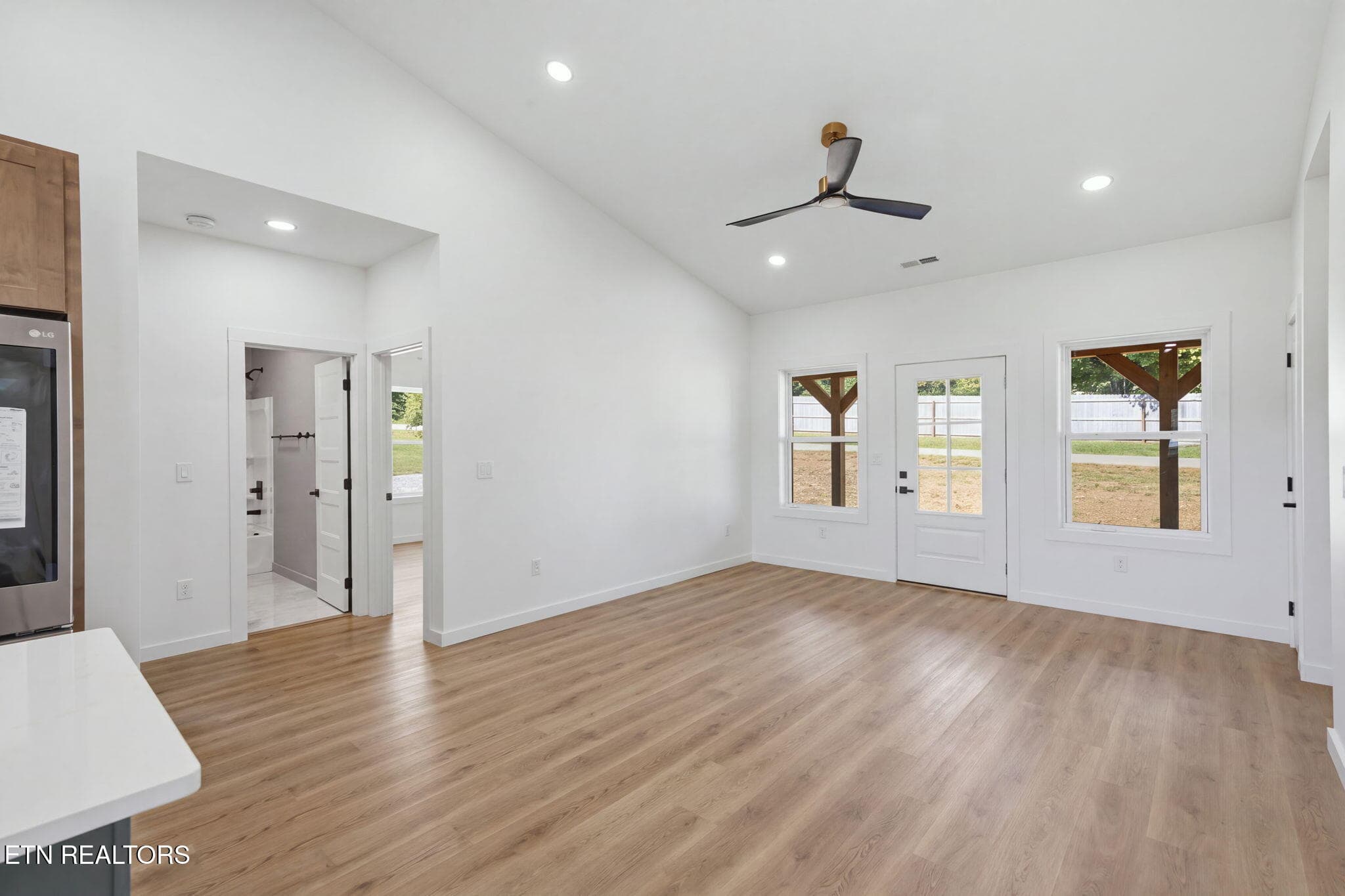 4-web-or-mls-111_Powell_Ave_Sweetwater_T - 111 Powell Ave, Sweetwater, TN 37874, Sweetwater