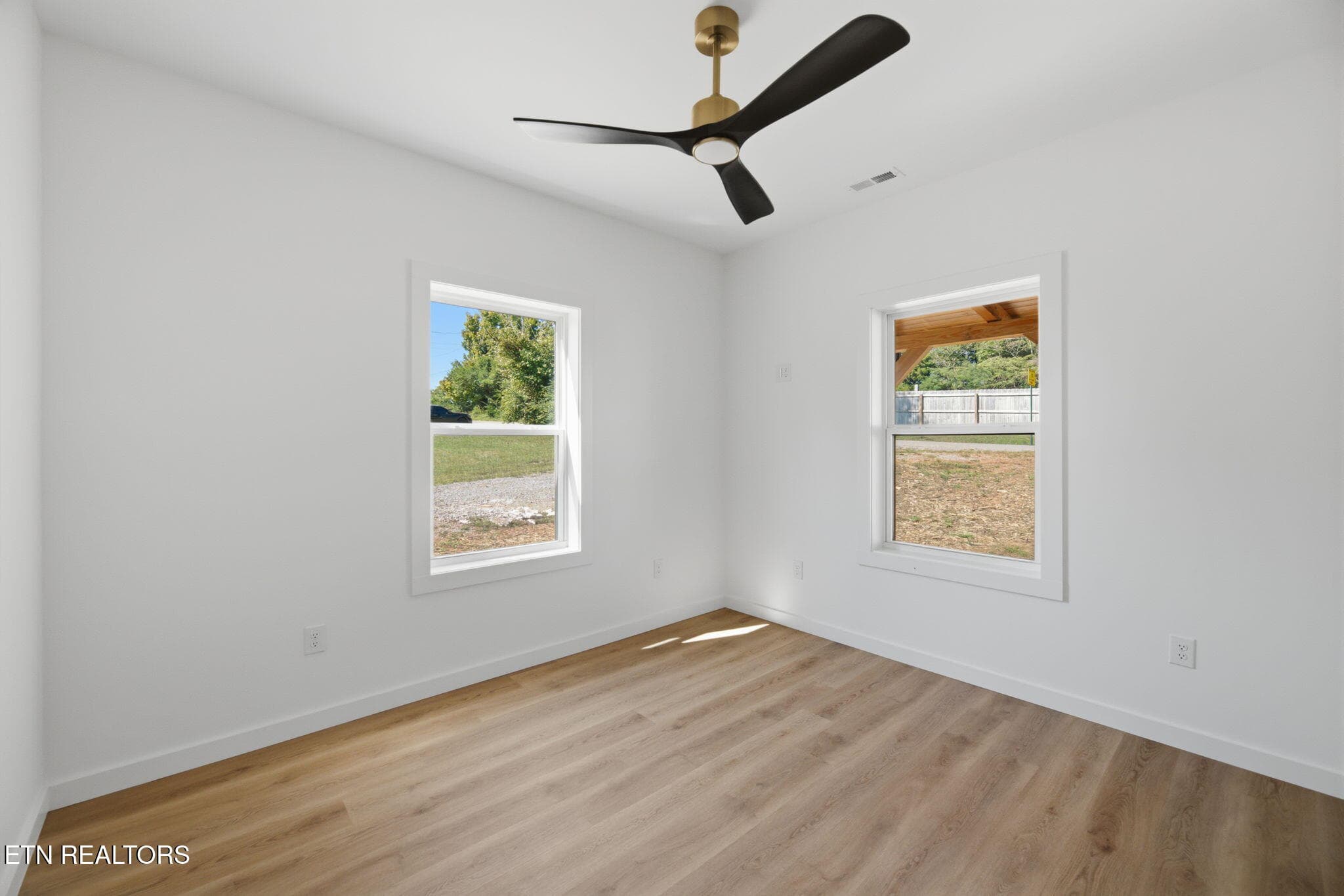 18-web-or-mls-111_Powell_Ave_Sweetwater_ - 111 Powell Ave, Sweetwater, TN 37874, Sweetwater