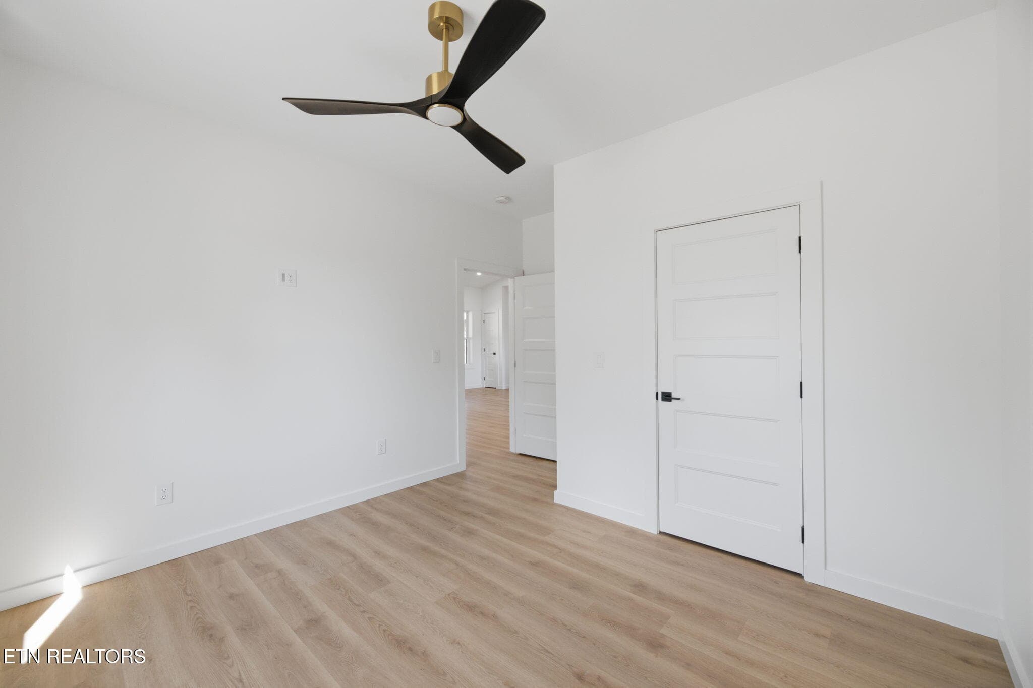 22-web-or-mls-111_Powell_Ave_Sweetwater_ - 111 Powell Ave, Sweetwater, TN 37874, Sweetwater