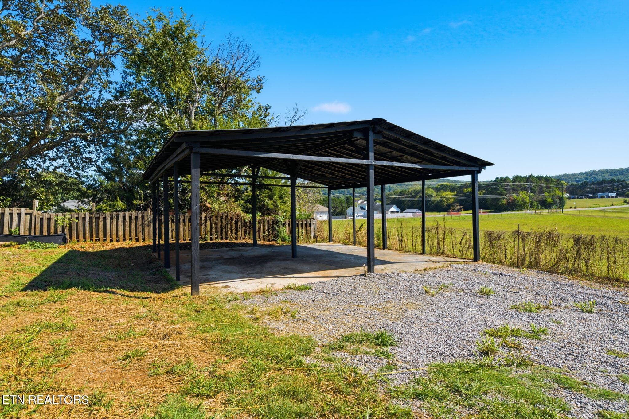 27-web-or-mls-111_Powell_Ave_Sweetwater_ - 111 Powell Ave, Sweetwater, TN 37874, Sweetwater