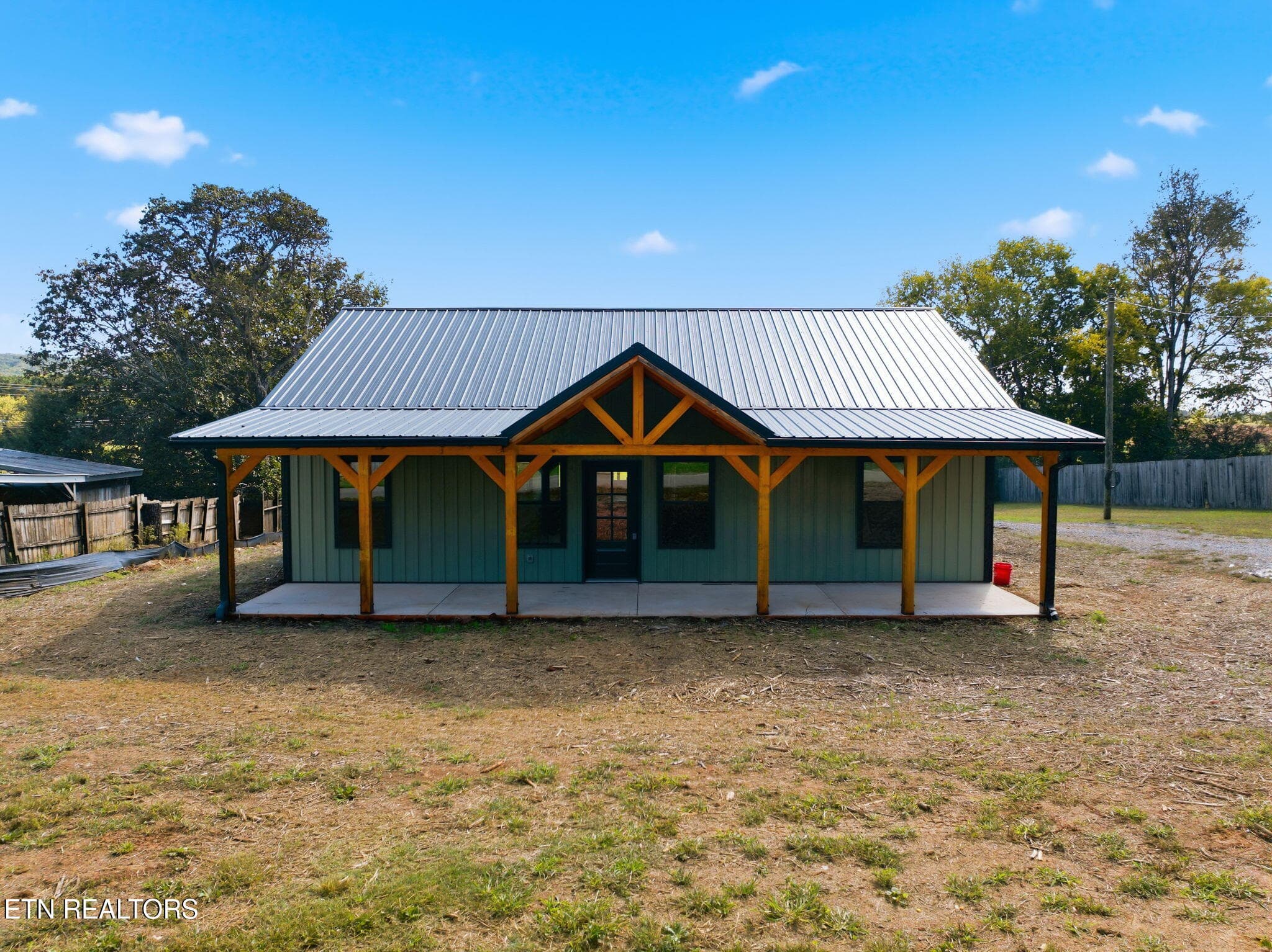 30-web-or-mls-111_Powell_Ave_Sweetwater_ - 111 Powell Ave, Sweetwater, TN 37874, Sweetwater