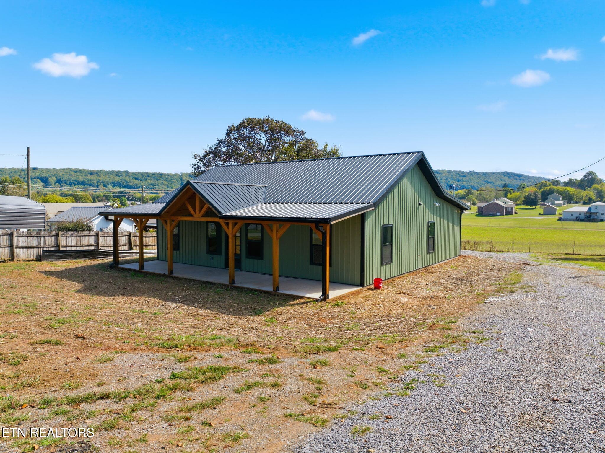 31-web-or-mls-111_Powell_Ave_Sweetwater_ - 111 Powell Ave, Sweetwater, TN 37874, Sweetwater