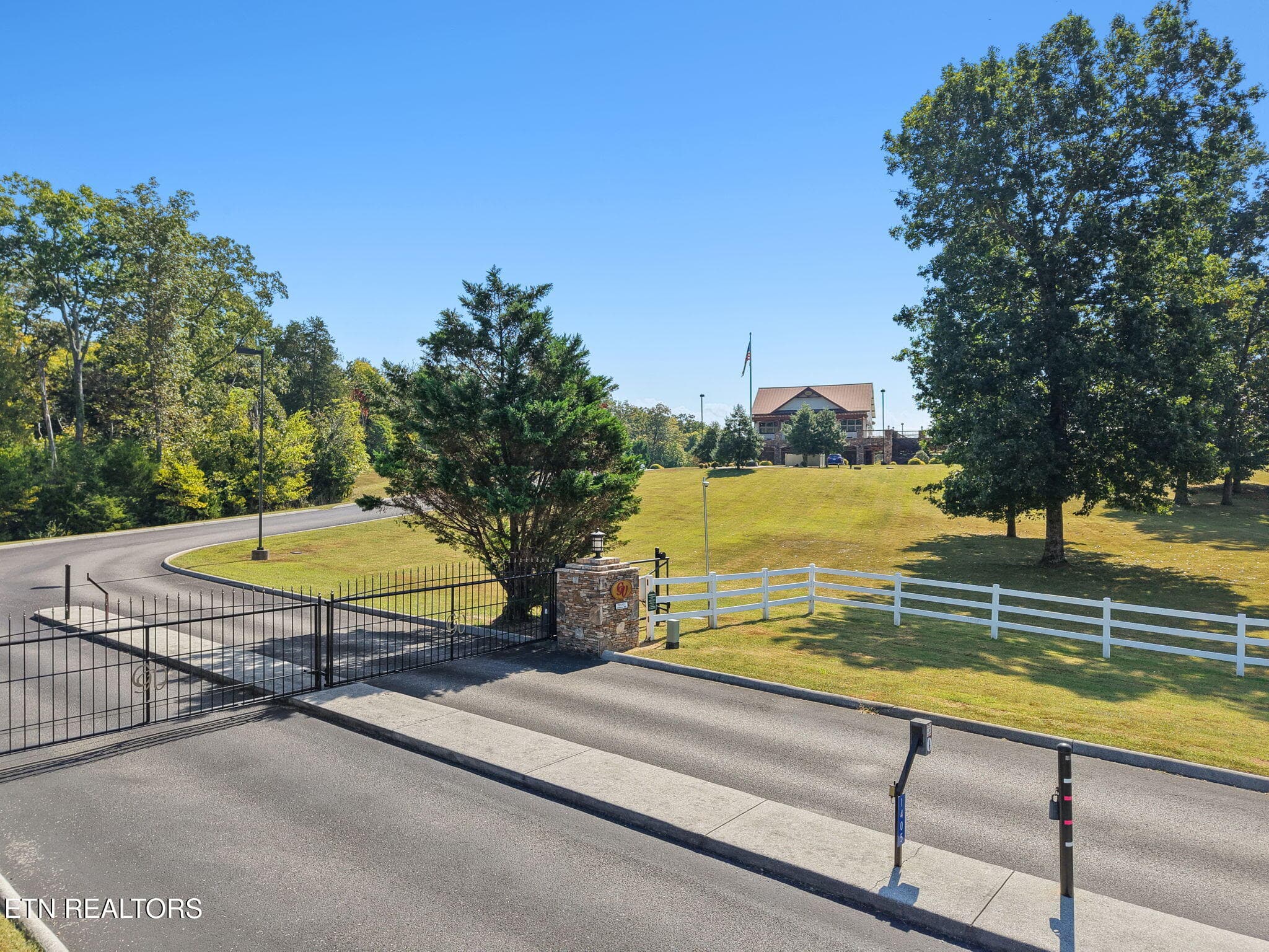 18-web-or-mls-018_110EShore - 110 E Shore Drive, Rockwood, TN 37854, Rockwood