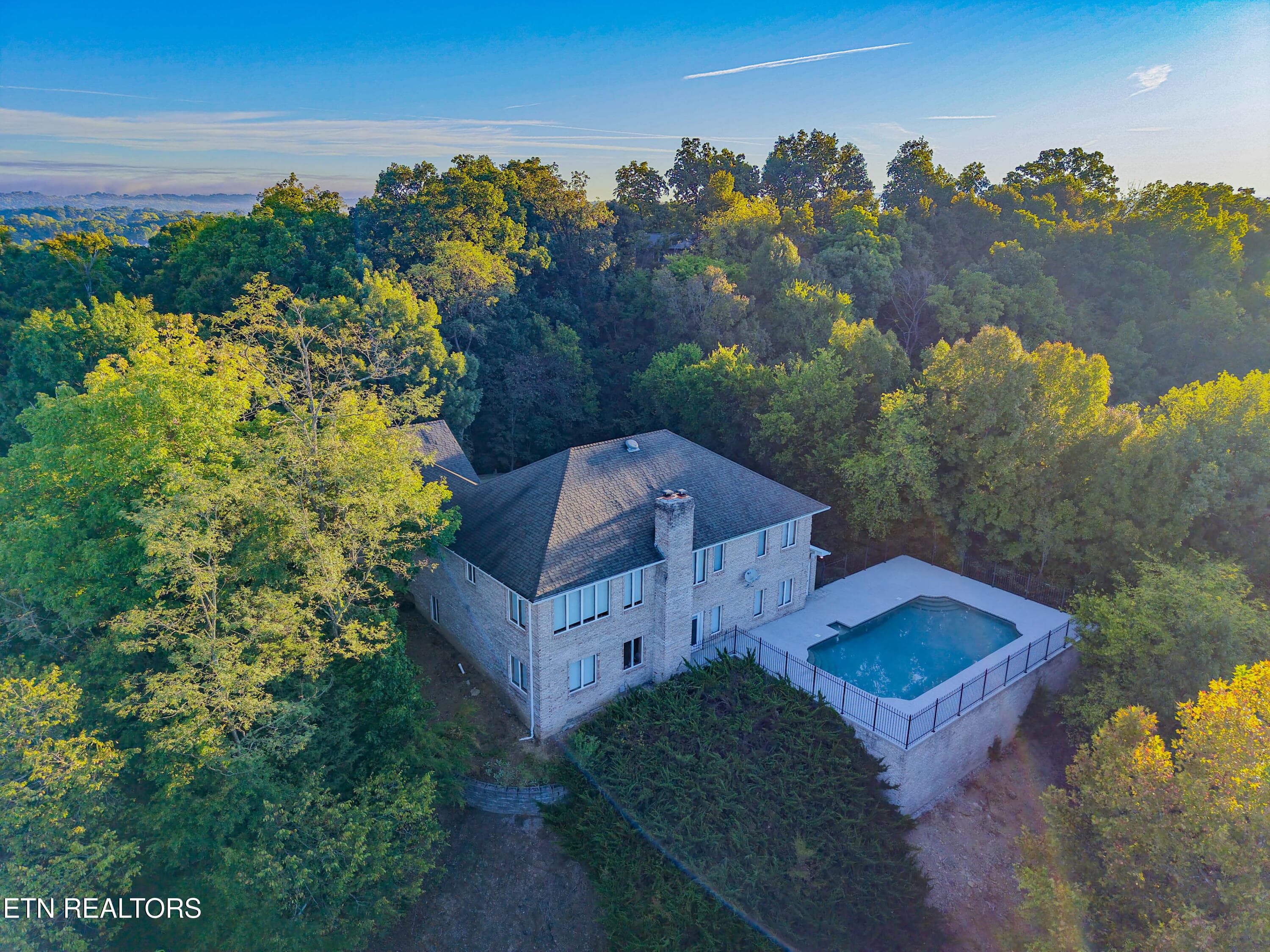 Beautiful Escape - 310 Teague, Sevierville, TN 37862, Sevierville