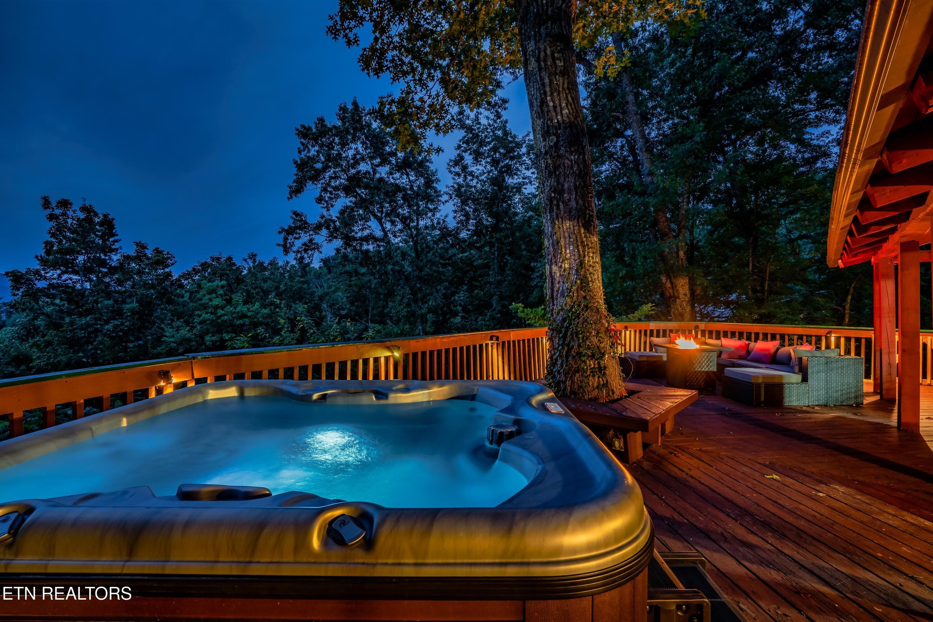 1008Fre-12 - 1008 E Foothills Drive, Gatlinburg, TN 37738, Gatlinburg