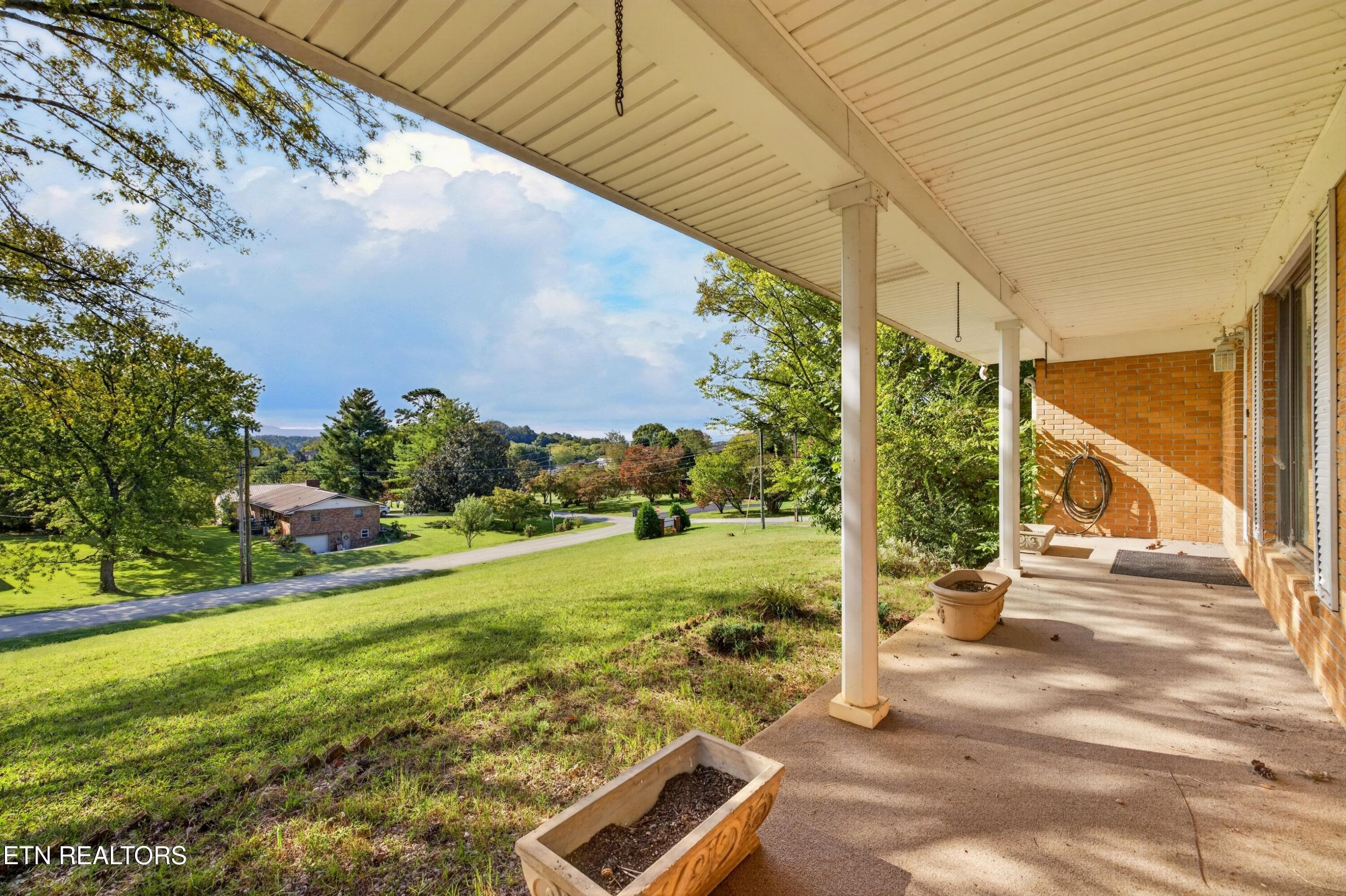 039-1104FairviewDrive-Dandridge-TN-37725 - 1104 Fairview Drive, Dandridge, TN 37725, Dandridge