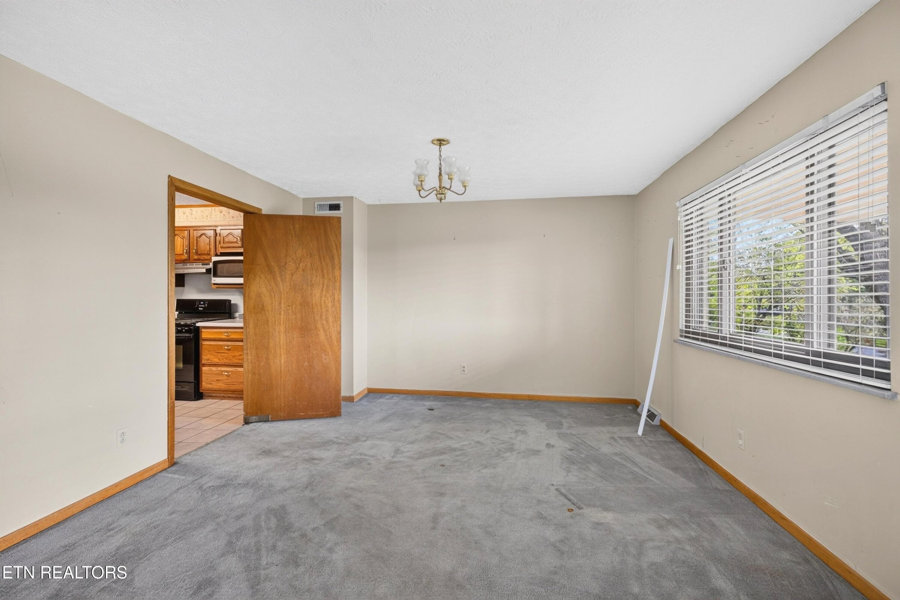 008-1104FairviewDrive-Dandridge-TN-37725 - 1104 Fairview Drive, Dandridge, TN 37725, Dandridge