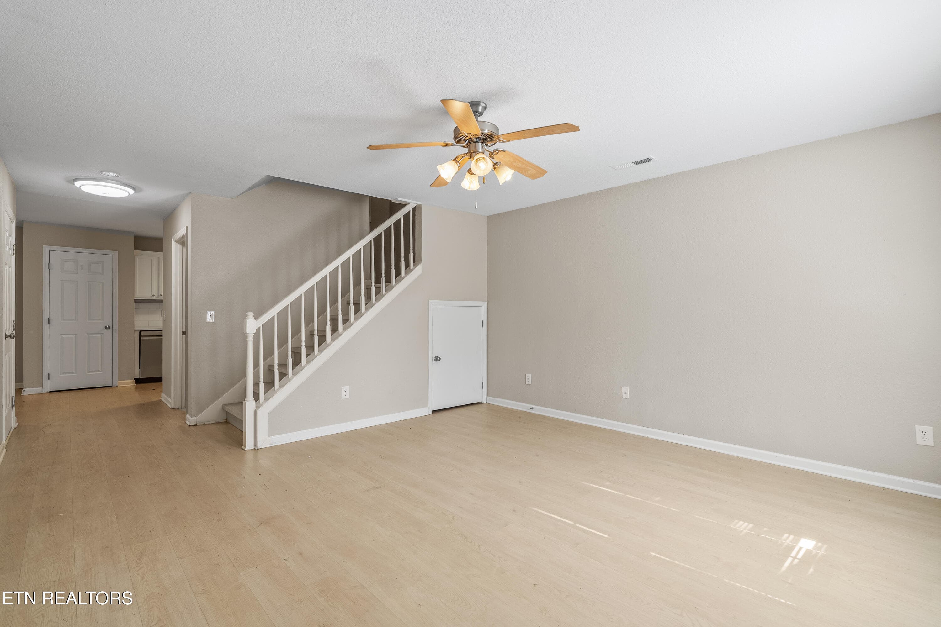 DSC07167 - 8709 Mowbray Way, Knoxville, TN 37923, Knoxville