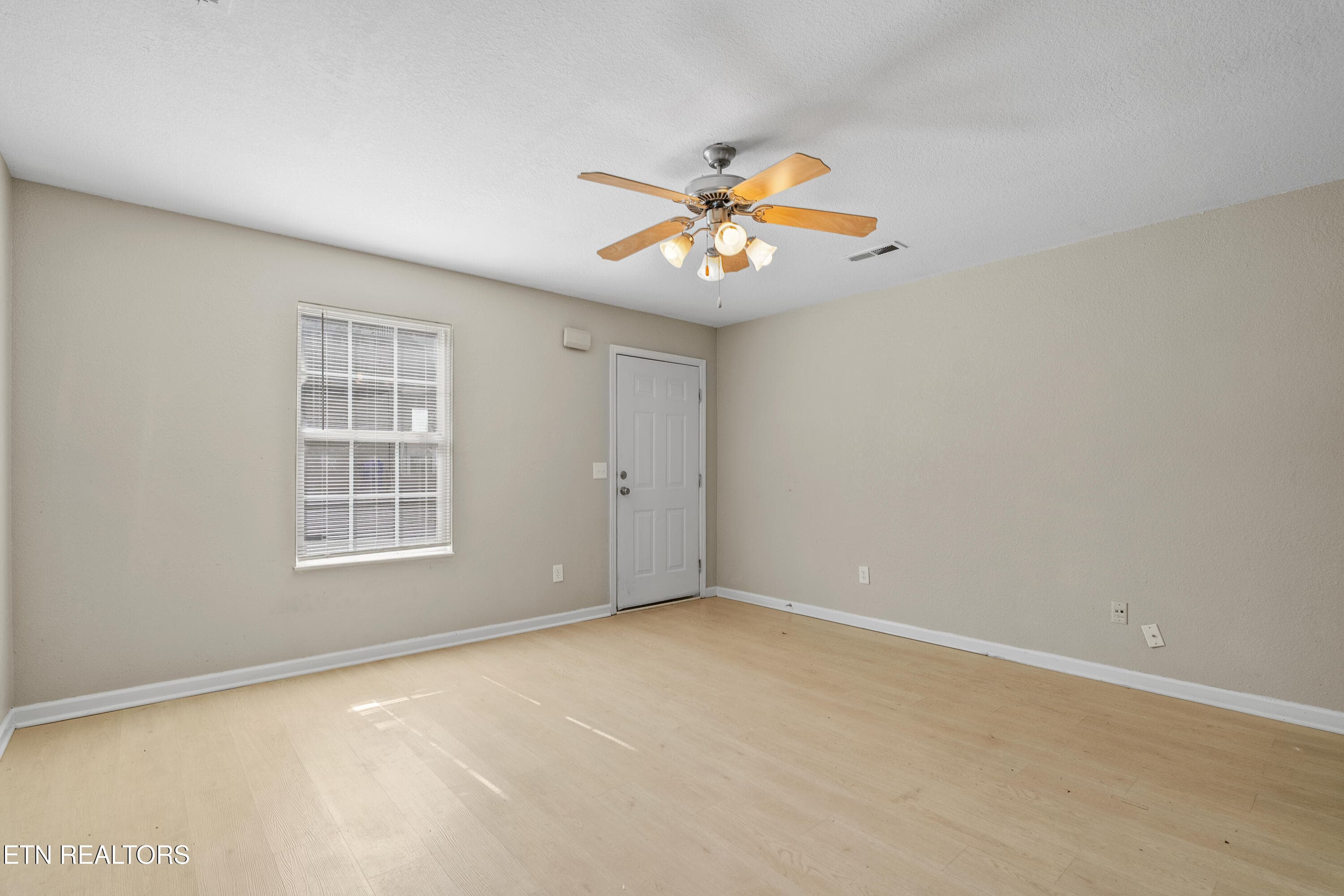 DSC07172 - 8709 Mowbray Way, Knoxville, TN 37923, Knoxville