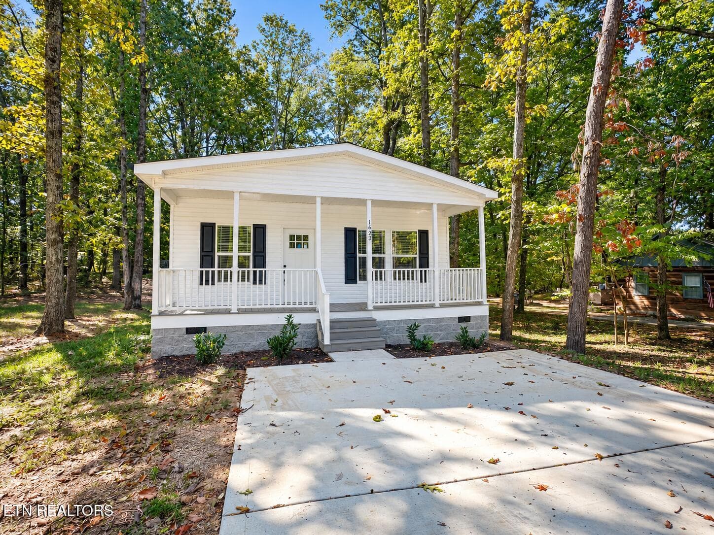 1623 Scenic Drive, Athens, TN 37303