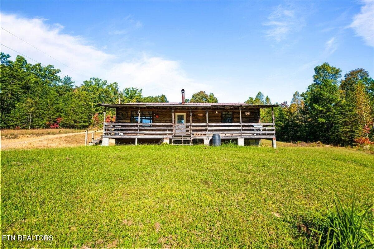 741 Melvin Hollow Rd, Pioneer, TN 37847