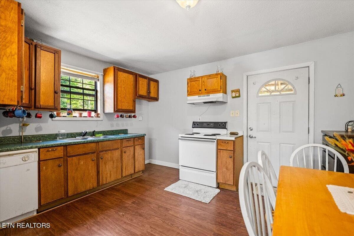 15-741 Melvin Hollow Rd - 741 Melvin Hollow Rd, Pioneer, TN 37847, Pioneer