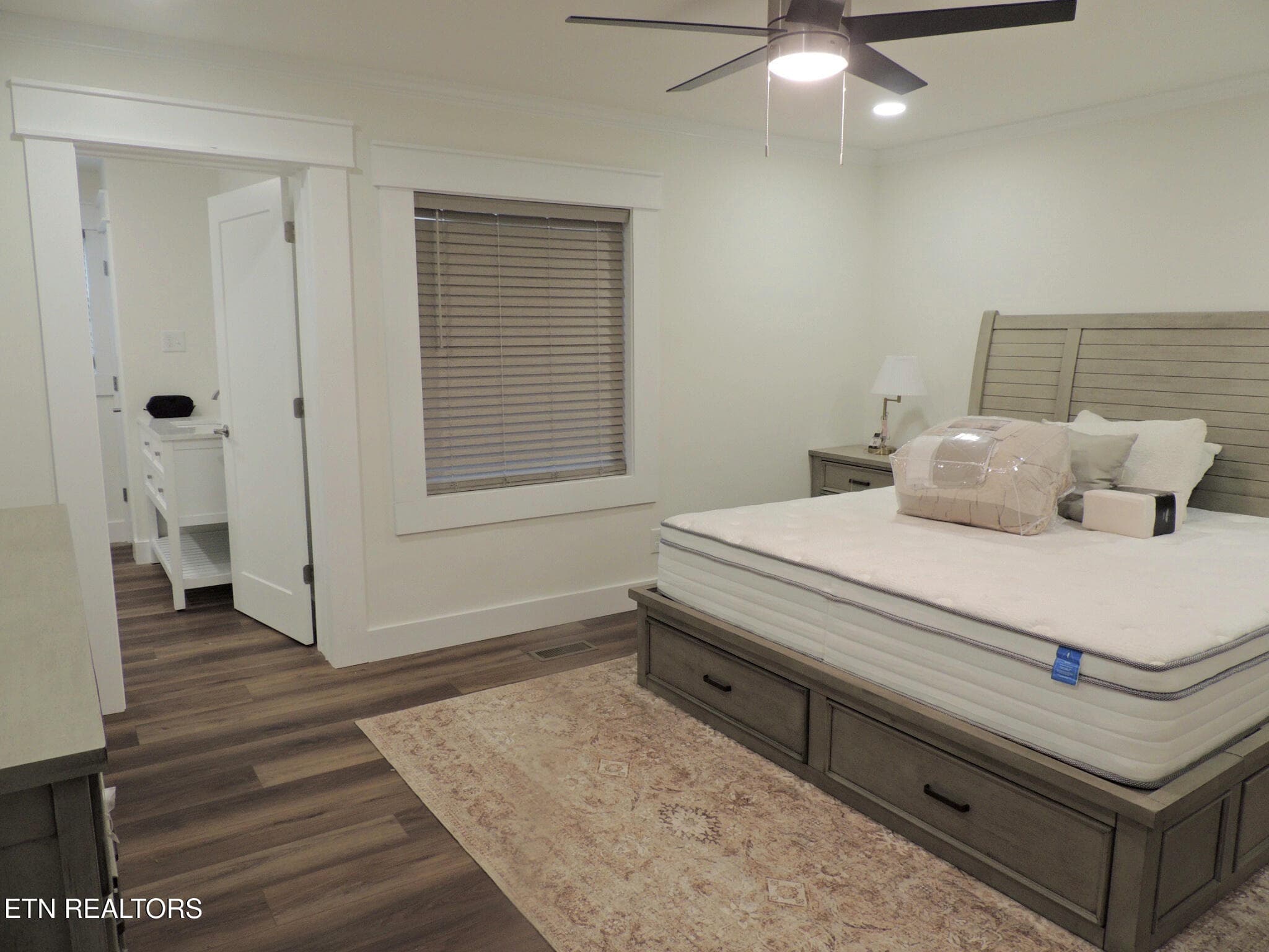 Master - 3434 Kenilworth Lane, Knoxville, TN 37917, Knoxville