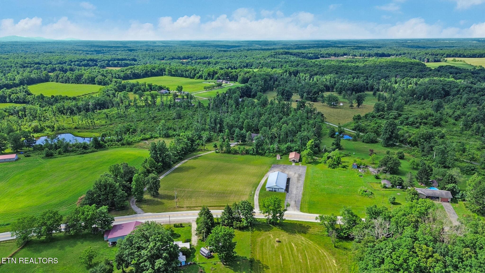 overhead - 3426 Rugby pike Pike, Jamestown, TN 38556, Jamestown