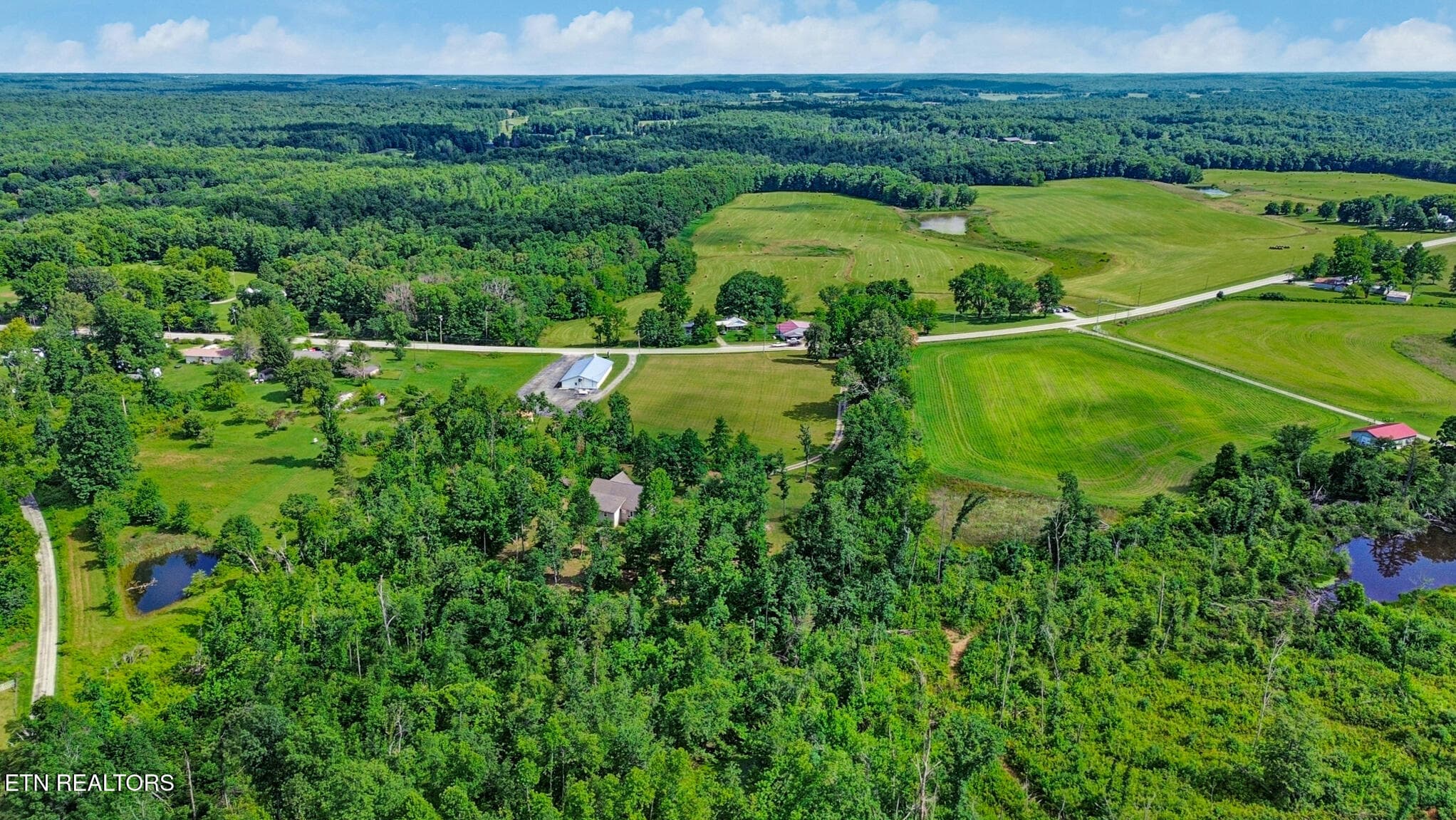 overhead - 3426 Rugby pike Pike, Jamestown, TN 38556, Jamestown