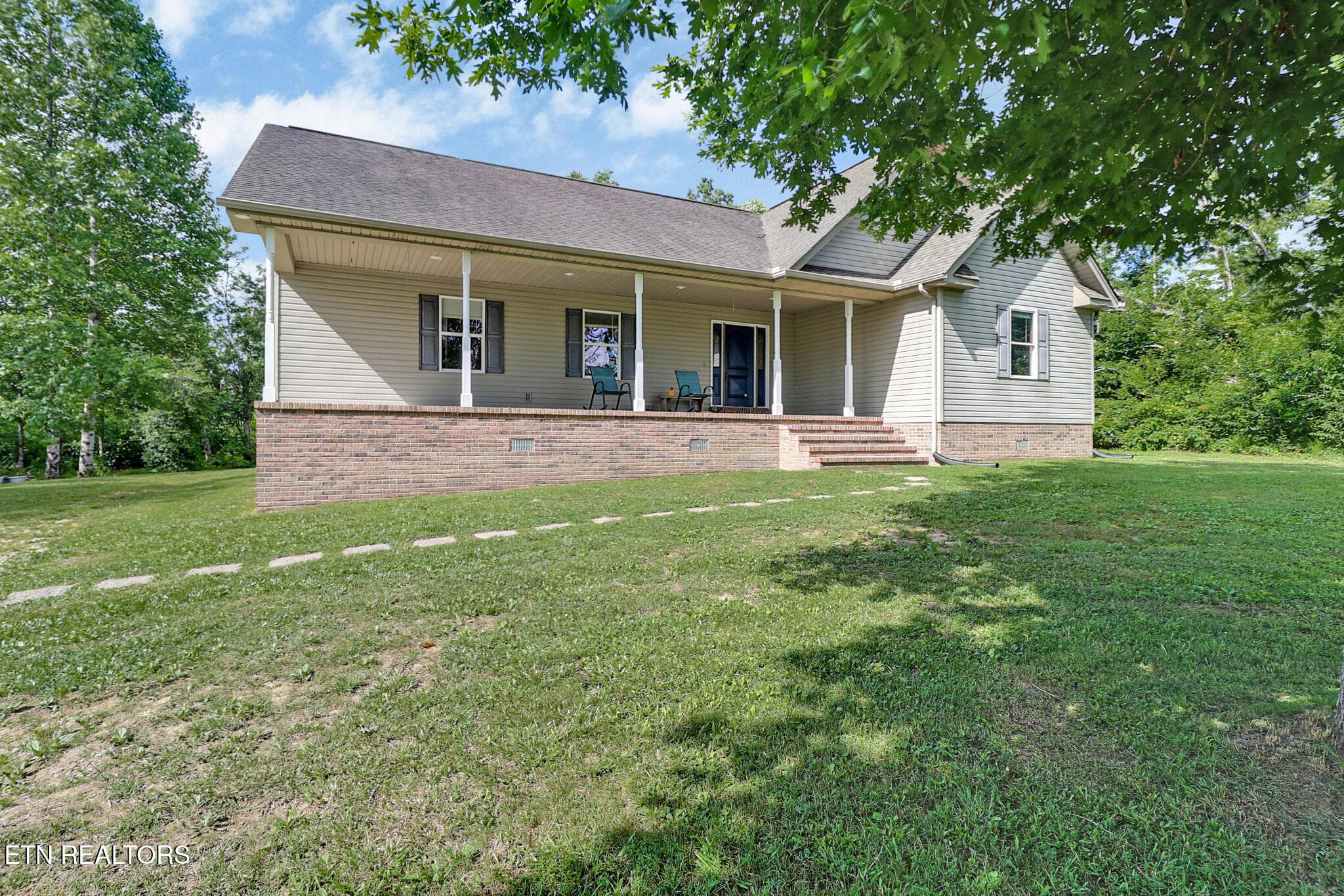 fromnt - 3426 Rugby pike Pike, Jamestown, TN 38556, Jamestown