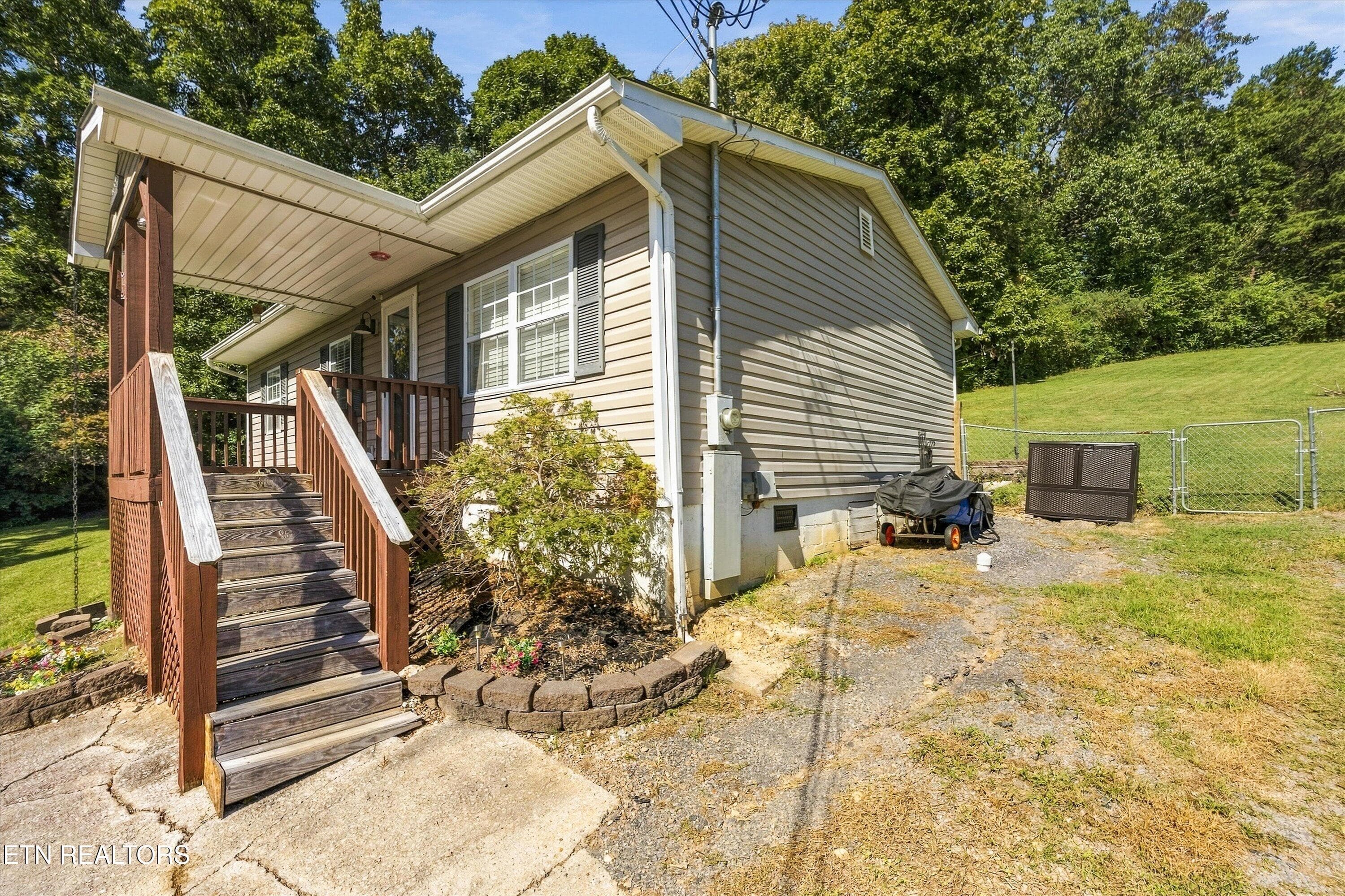 06-5628 W Luttrell Rd25 - 5628 W Luttrell Rd, Knoxville, TN 37918, Knoxville