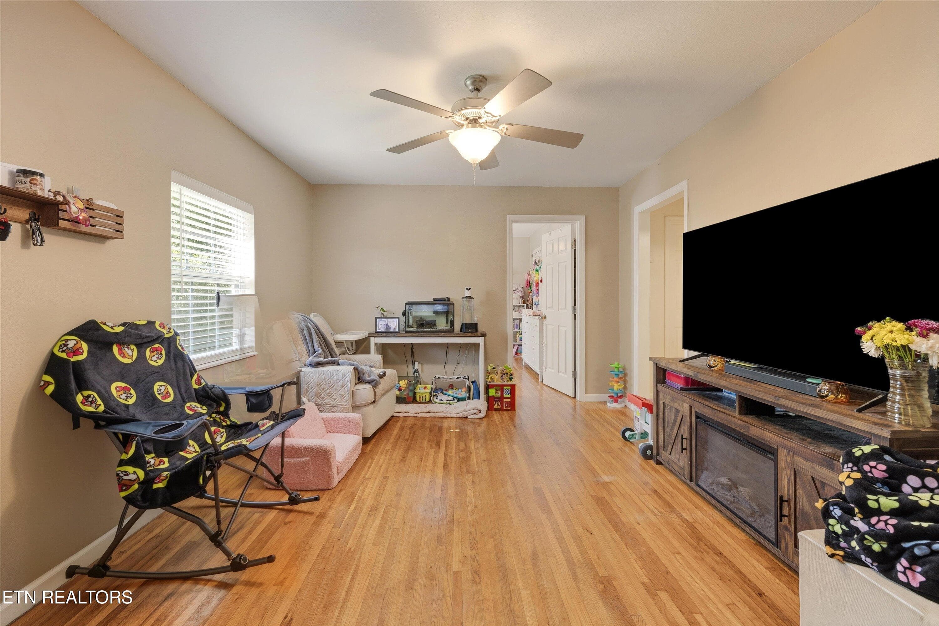 08-5628 W Luttrell Rd02 - 5628 W Luttrell Rd, Knoxville, TN 37918, Knoxville