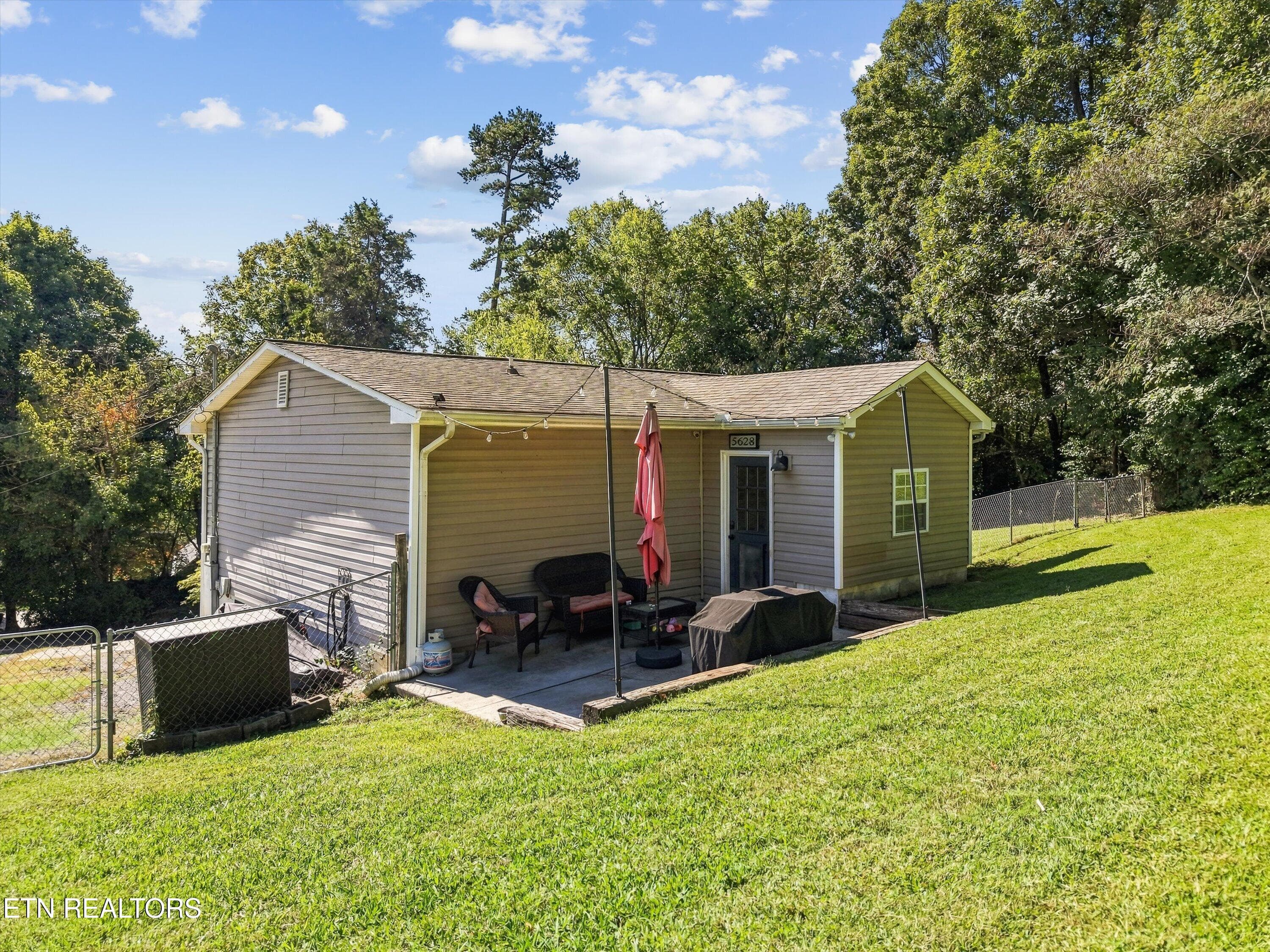 24-5628 W Luttrell Rd37 - 5628 W Luttrell Rd, Knoxville, TN 37918, Knoxville