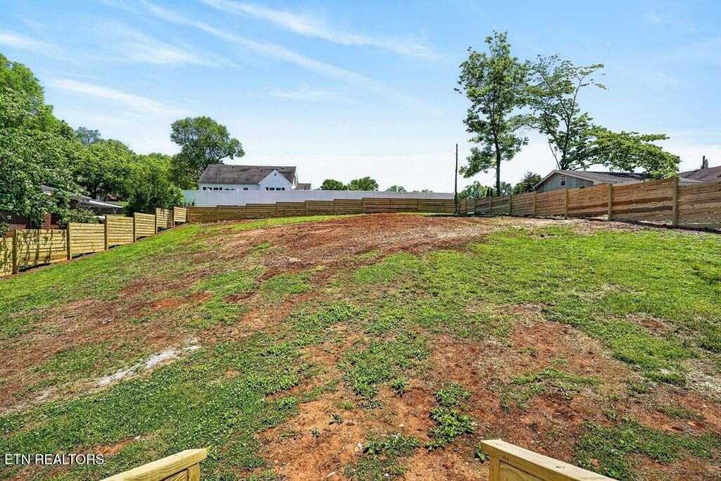tur34 - 128 S Young St, Sparta, TN 38583, Sparta