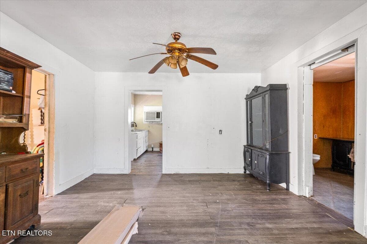11-216 Pine Hollow Rd - 216 Pine Hollow Rd, Jacksboro, TN 37757, Jacksboro