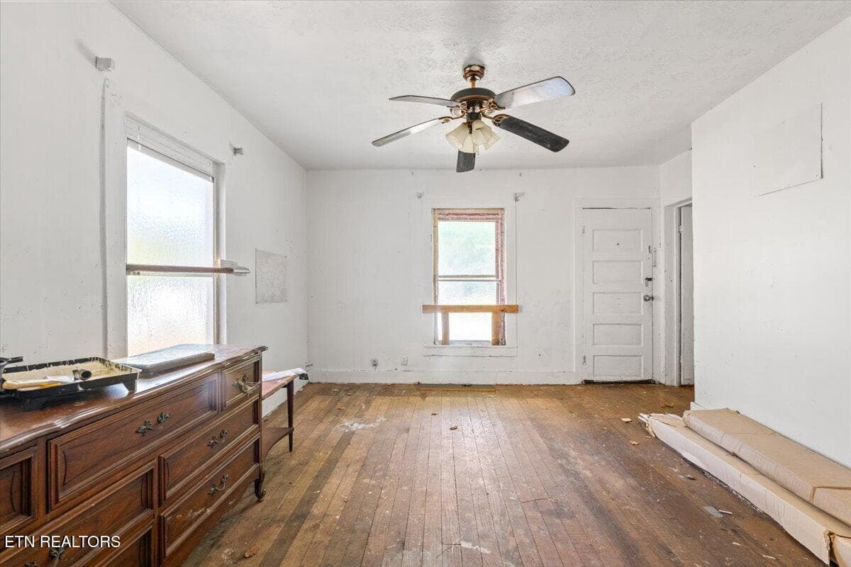 12-216 Pine Hollow Rd - 216 Pine Hollow Rd, Jacksboro, TN 37757, Jacksboro