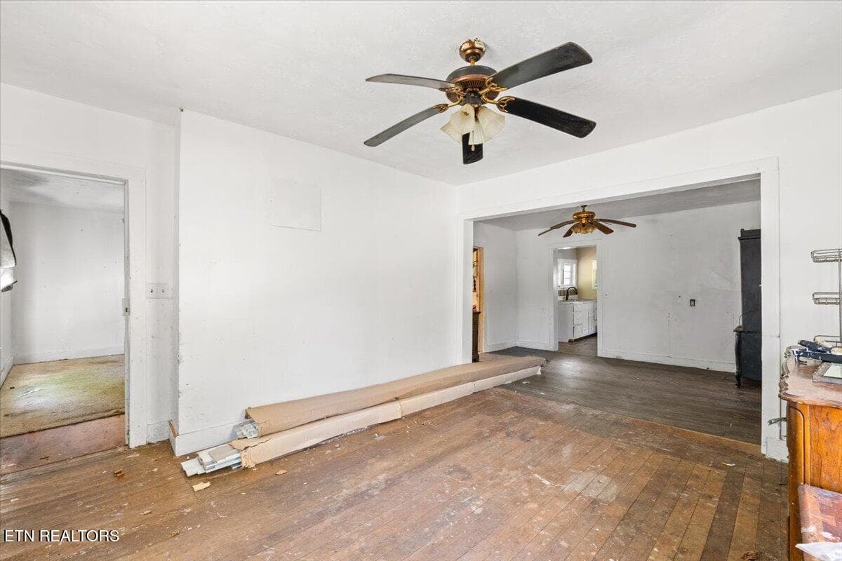 13-216 Pine Hollow Rd - 216 Pine Hollow Rd, Jacksboro, TN 37757, Jacksboro
