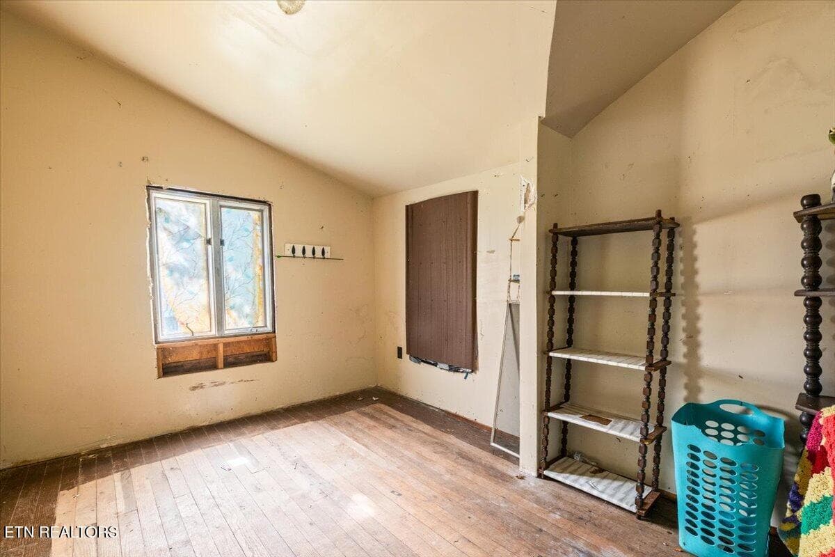 24-216 Pine Hollow Rd - 216 Pine Hollow Rd, Jacksboro, TN 37757, Jacksboro