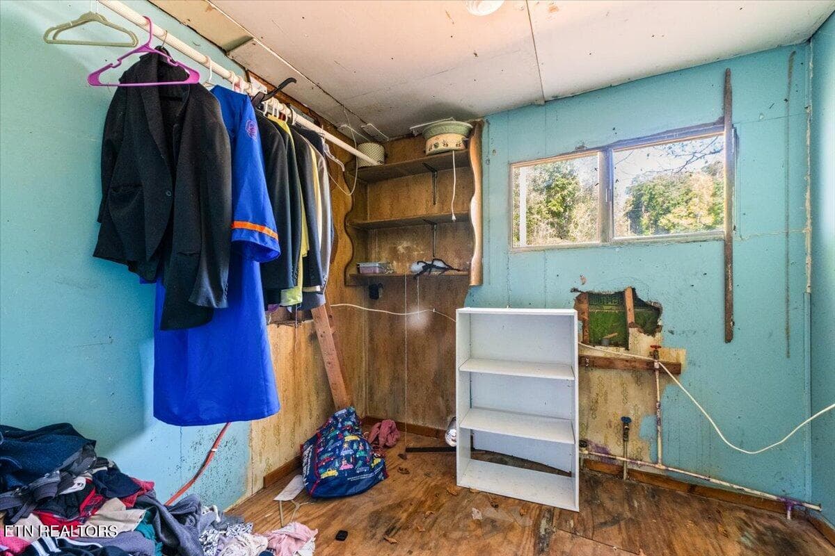 28-216 Pine Hollow Rd - 216 Pine Hollow Rd, Jacksboro, TN 37757, Jacksboro