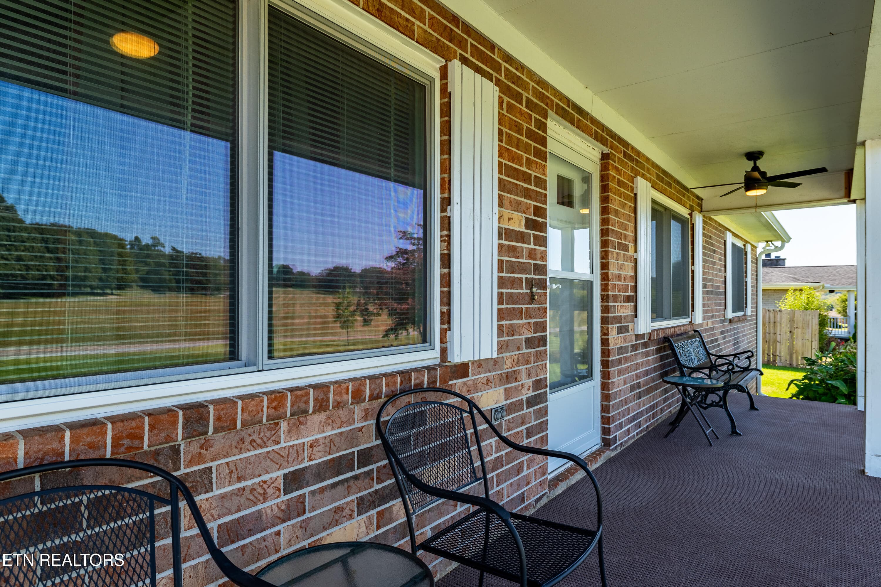 Front Porch - 1610 N State Highway 11, Sweetwater, TN 37874, Sweetwater