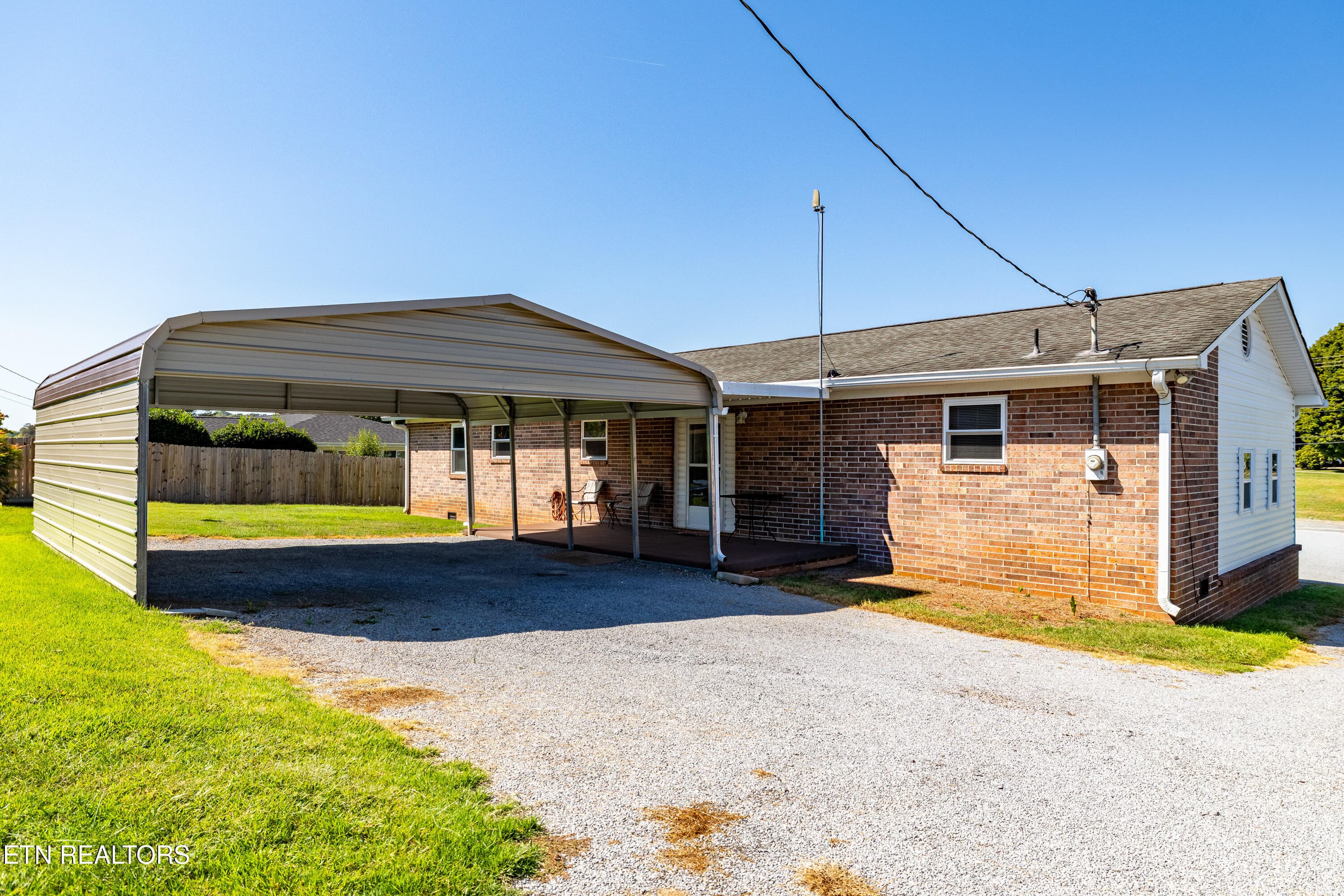 Carport - 1610 N State Highway 11, Sweetwater, TN 37874, Sweetwater