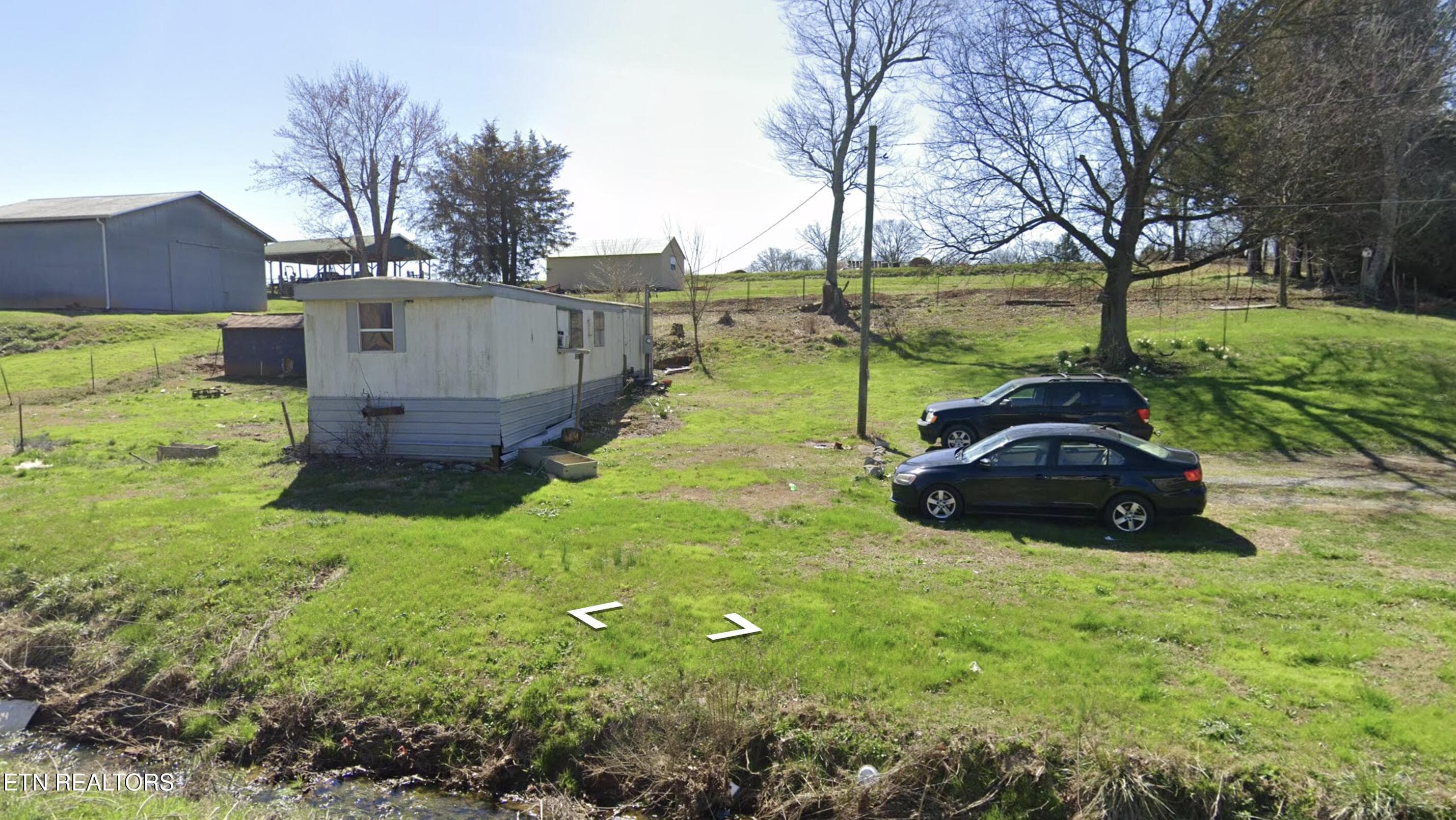 2804 Sweetwater Vonore Rd, Sweetwater, TN 37874