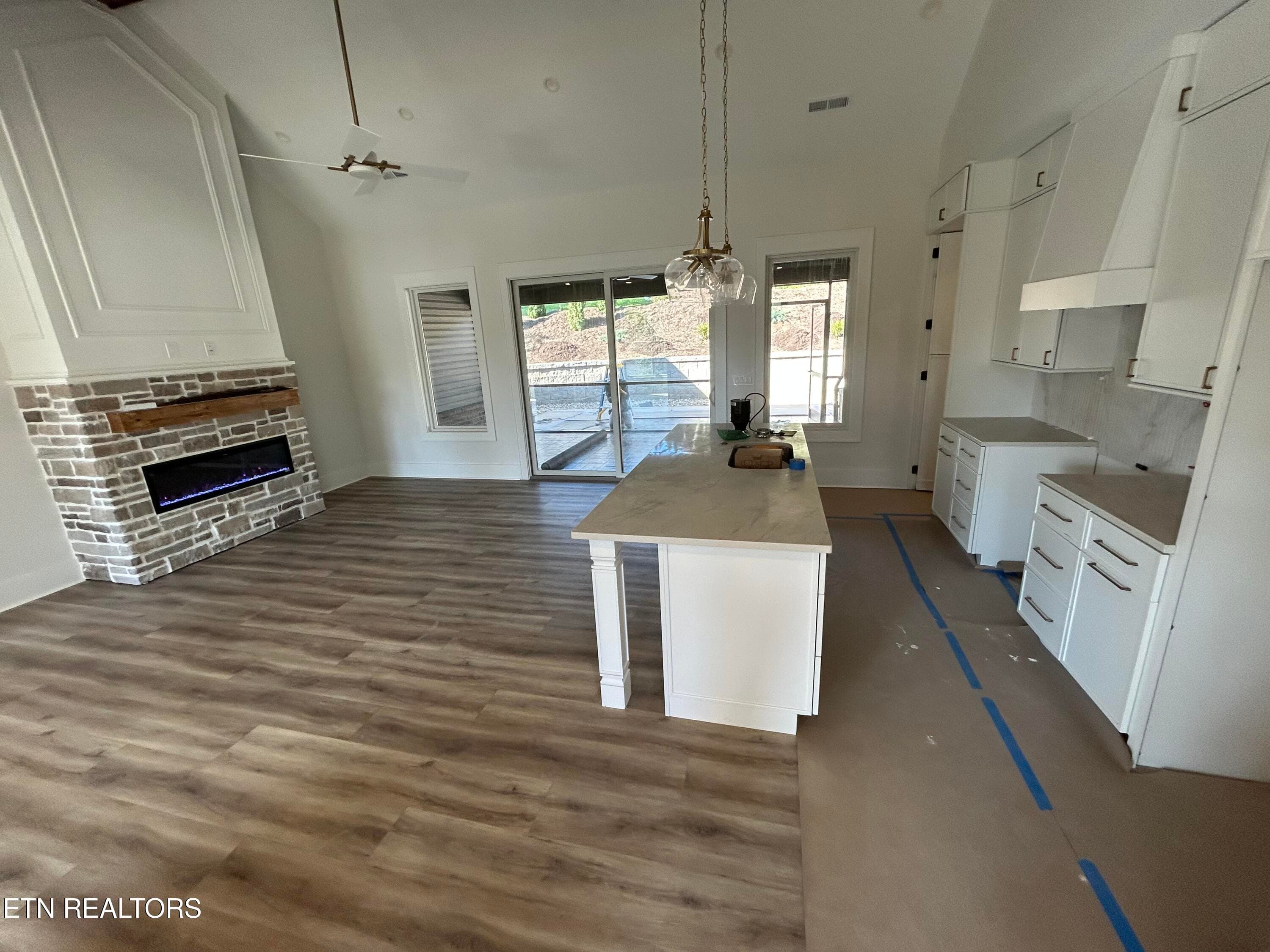 7AD31BA5-B85D-4EF5-A5E3-DD4165788168 - 107 Amohi Way, Loudon, TN 37774