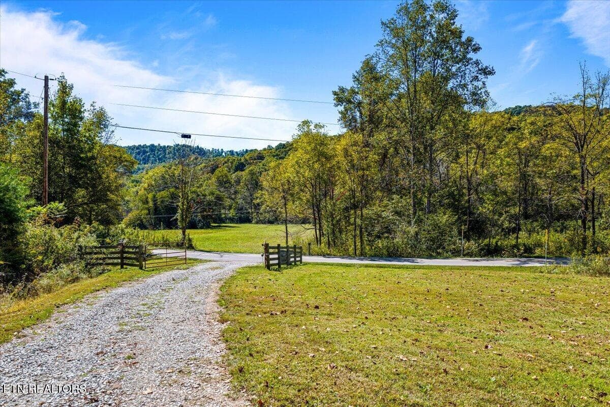 53-5106 Buffalo Rd - 5601 Buffalo Rd, Oneida, TN 37841, Oneida