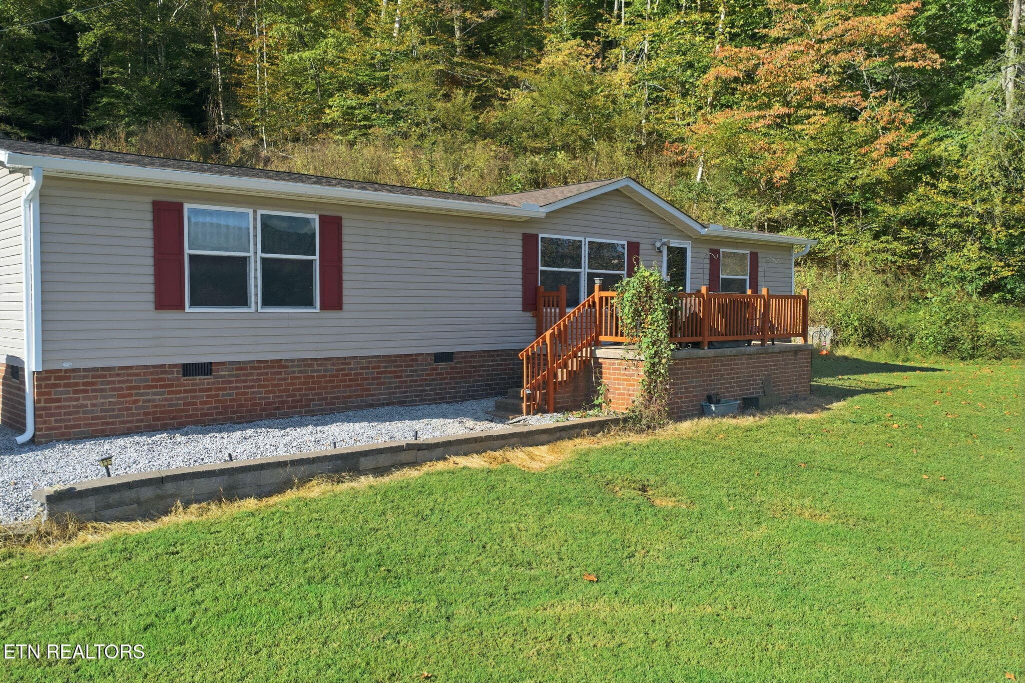 21-web-or-mls-021_013_DJI_20261007163048 - 3840 War Creek Rd, Thorn Hill, TN 37881, Thorn Hill