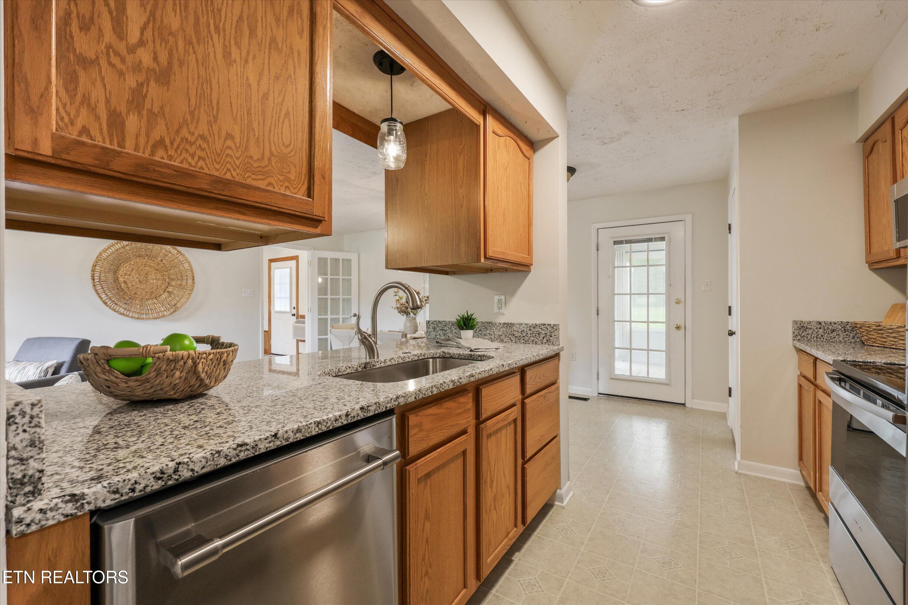 19-8006 Wilnoty Dr 24 - 8006 Wilnoty Drive, Knoxville, TN 37931, Knoxville
