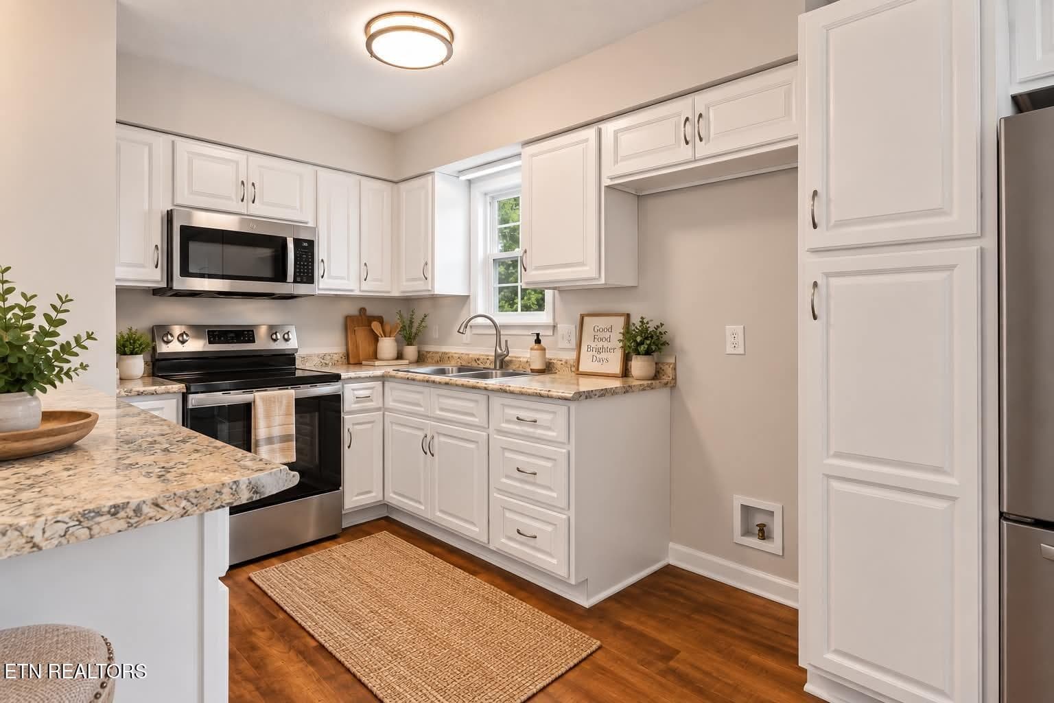 f6f70dc9-2f4b-444a-a785-d5d3f1852972 - 403 Foley Hill Rd, Clinton, TN 37716