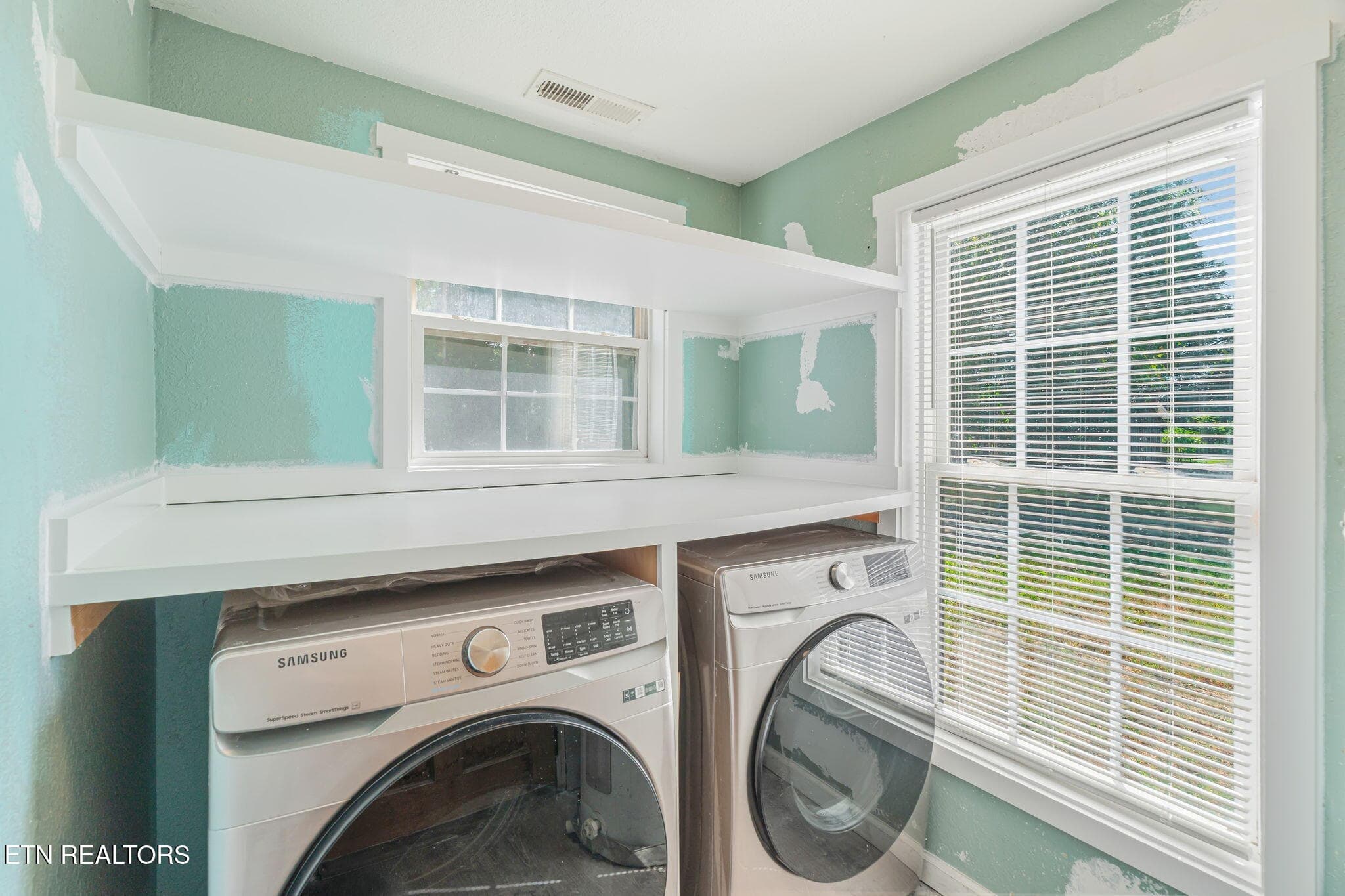 25-web-or-mls-224 E Burwell Ave-26 - 224 E Burwell Ave, Knoxville, TN 37917, Knoxville