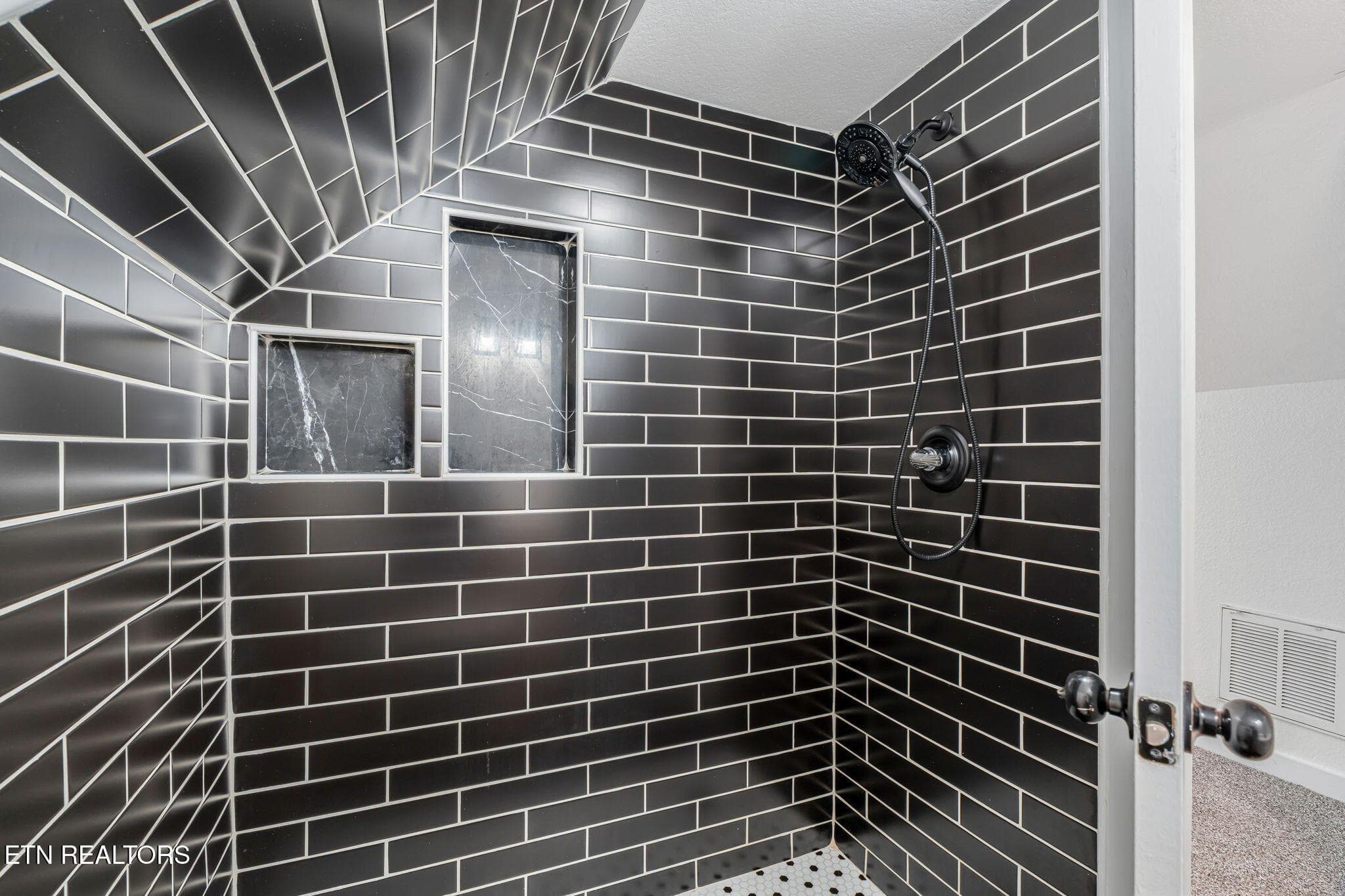 24-web-or-mls-224 E Burwell Ave-25 - 224 E Burwell Ave, Knoxville, TN 37917, Knoxville